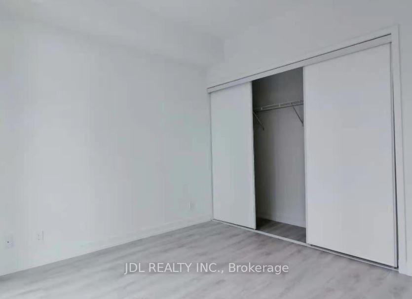 Photo 6 of Unit 1016, 33 Helendale Avenue, Toronto, Yonge-Eglinton — HOMEH