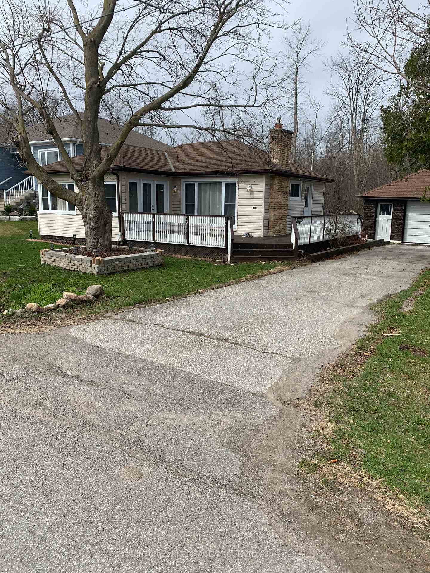 Photo 1 of 836 Norval Road, Georgina, Keswick North — HOMEH