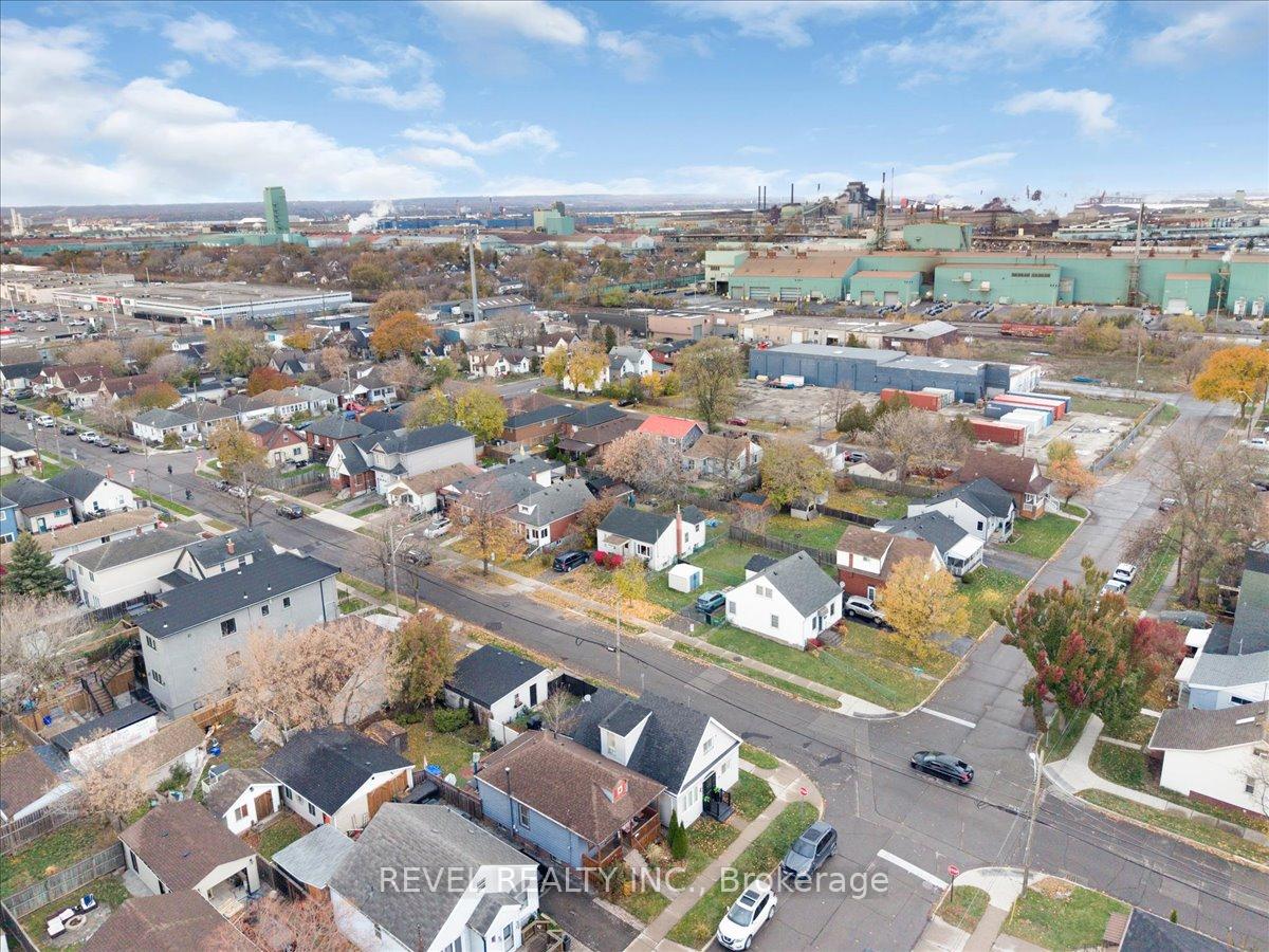 Photo 11 of 39 Division Street, Hamilton, Homeside — HOMEH