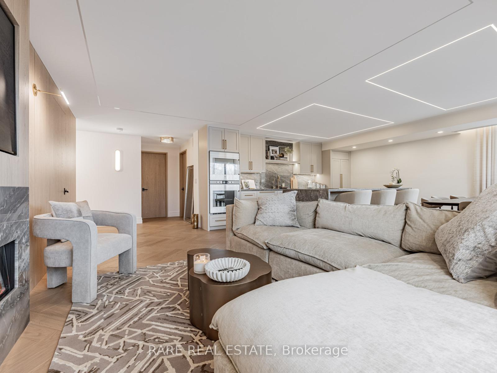 Photo 2 of Unit 301, 449 Walmer Road, Toronto, Forest Hill South — HOMEH
