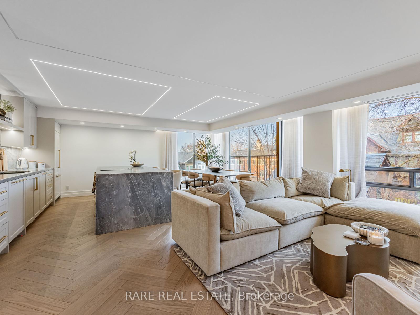 Photo 3 of Unit 301, 449 Walmer Road, Toronto, Forest Hill South — HOMEH