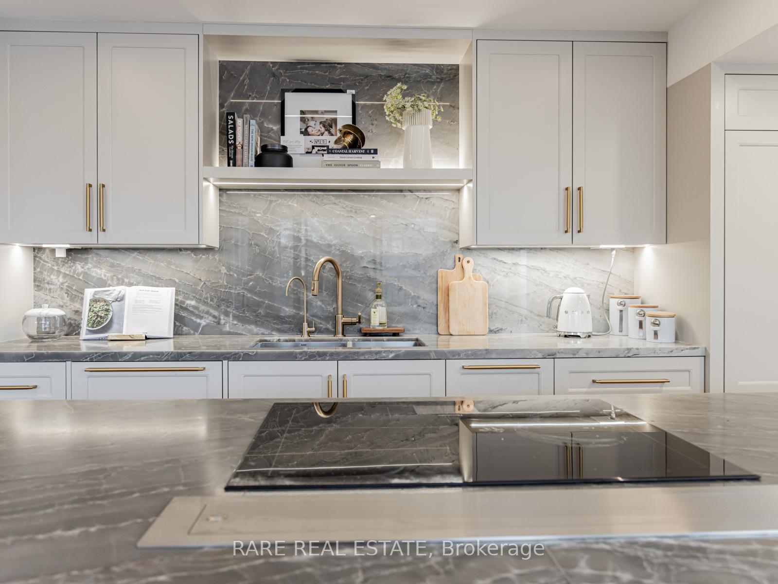 Photo 9 of Unit 301, 449 Walmer Road, Toronto, Forest Hill South — HOMEH