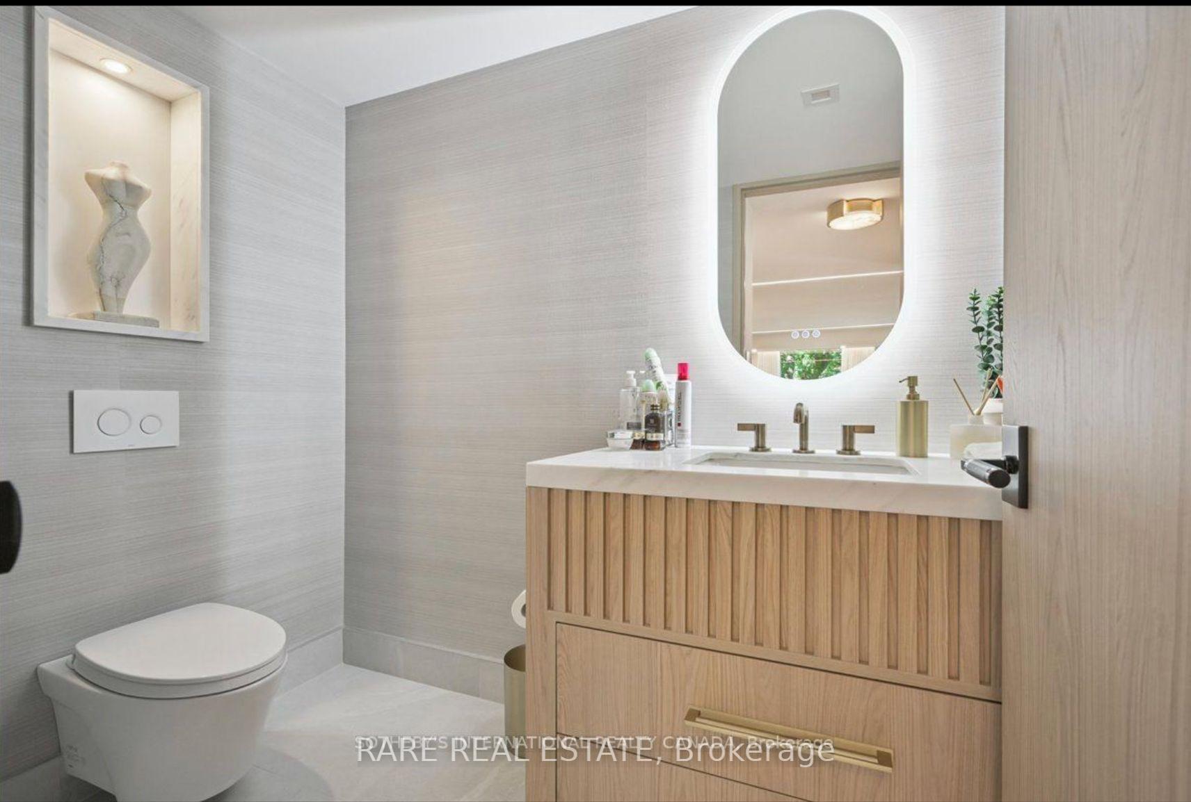 Photo 11 of Unit 301, 449 Walmer Road, Toronto, Forest Hill South — HOMEH