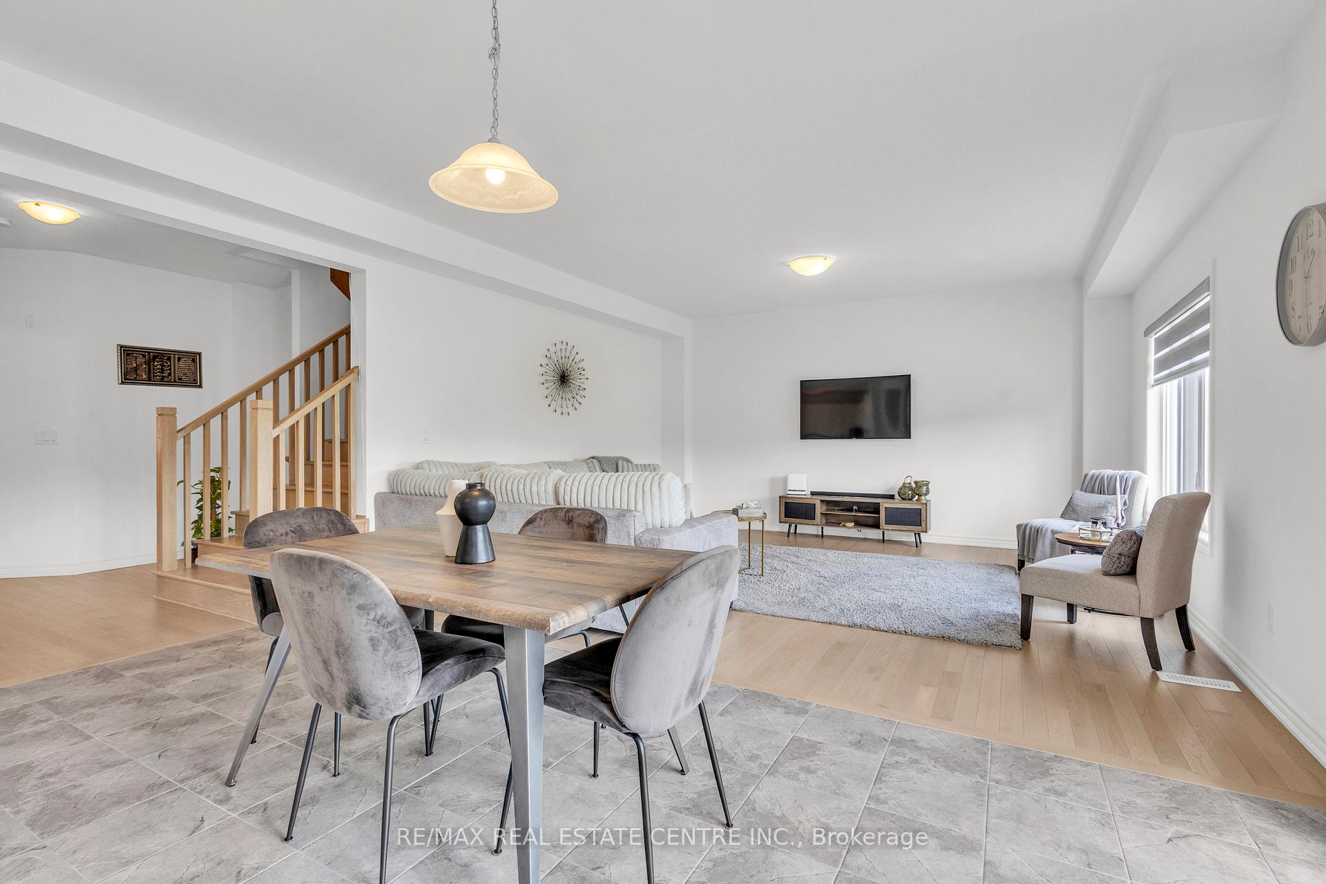 Photo 44 of 341 Russell Street, Southgate — HOMEH