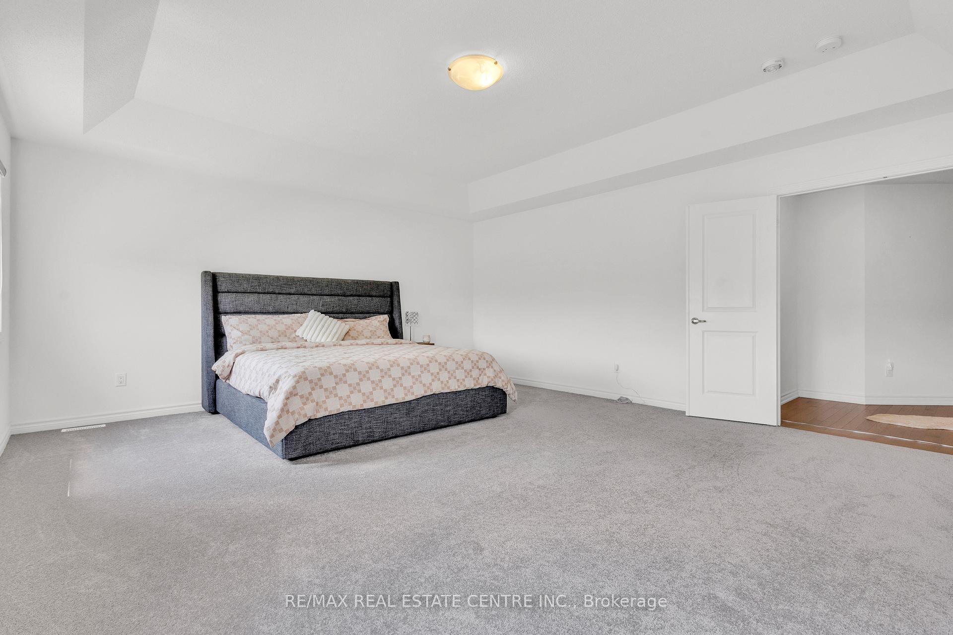 Photo 25 of 341 Russell Street, Southgate — HOMEH