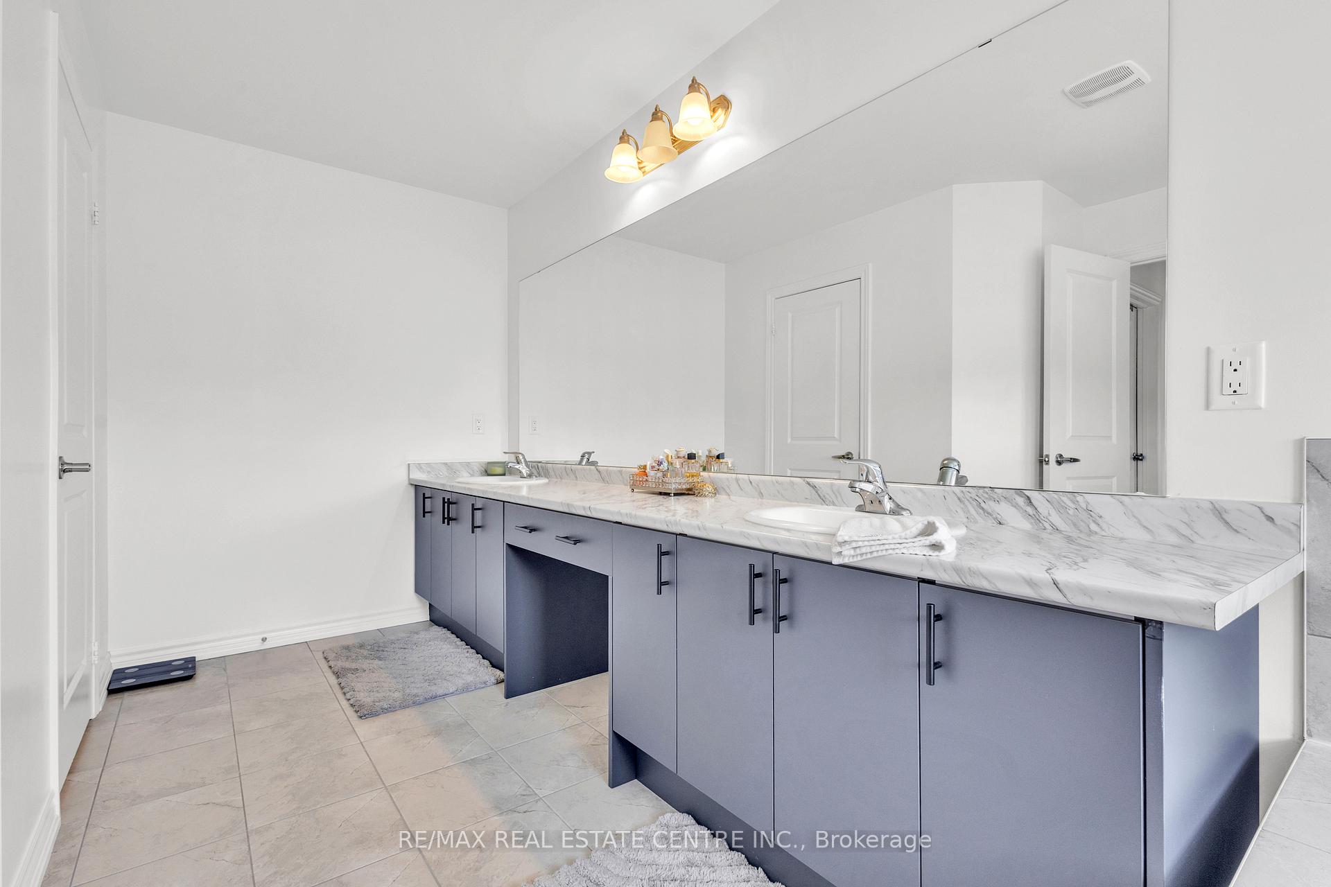 Photo 22 of 341 Russell Street, Southgate — HOMEH