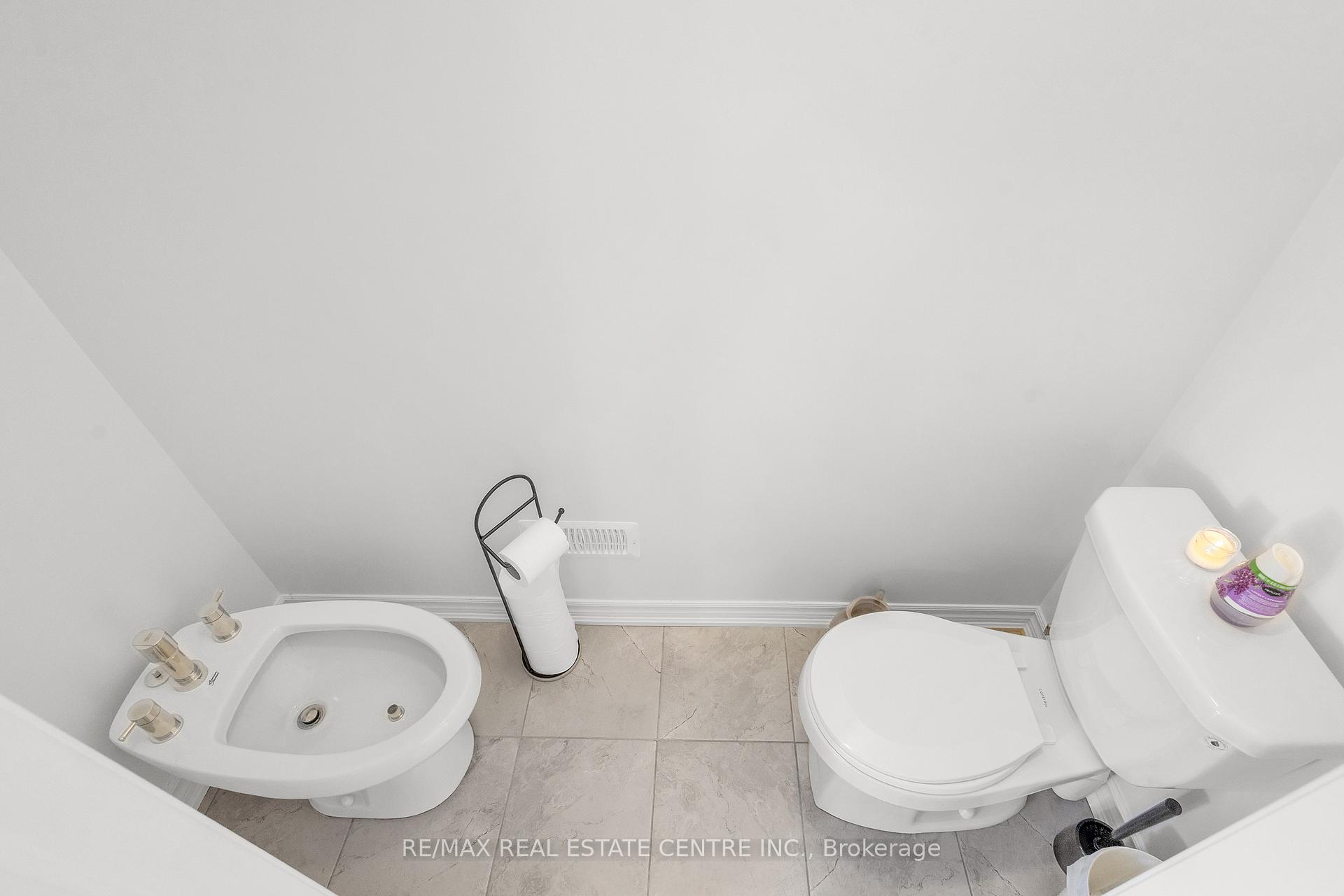 Photo 16 of 341 Russell Street, Southgate — HOMEH