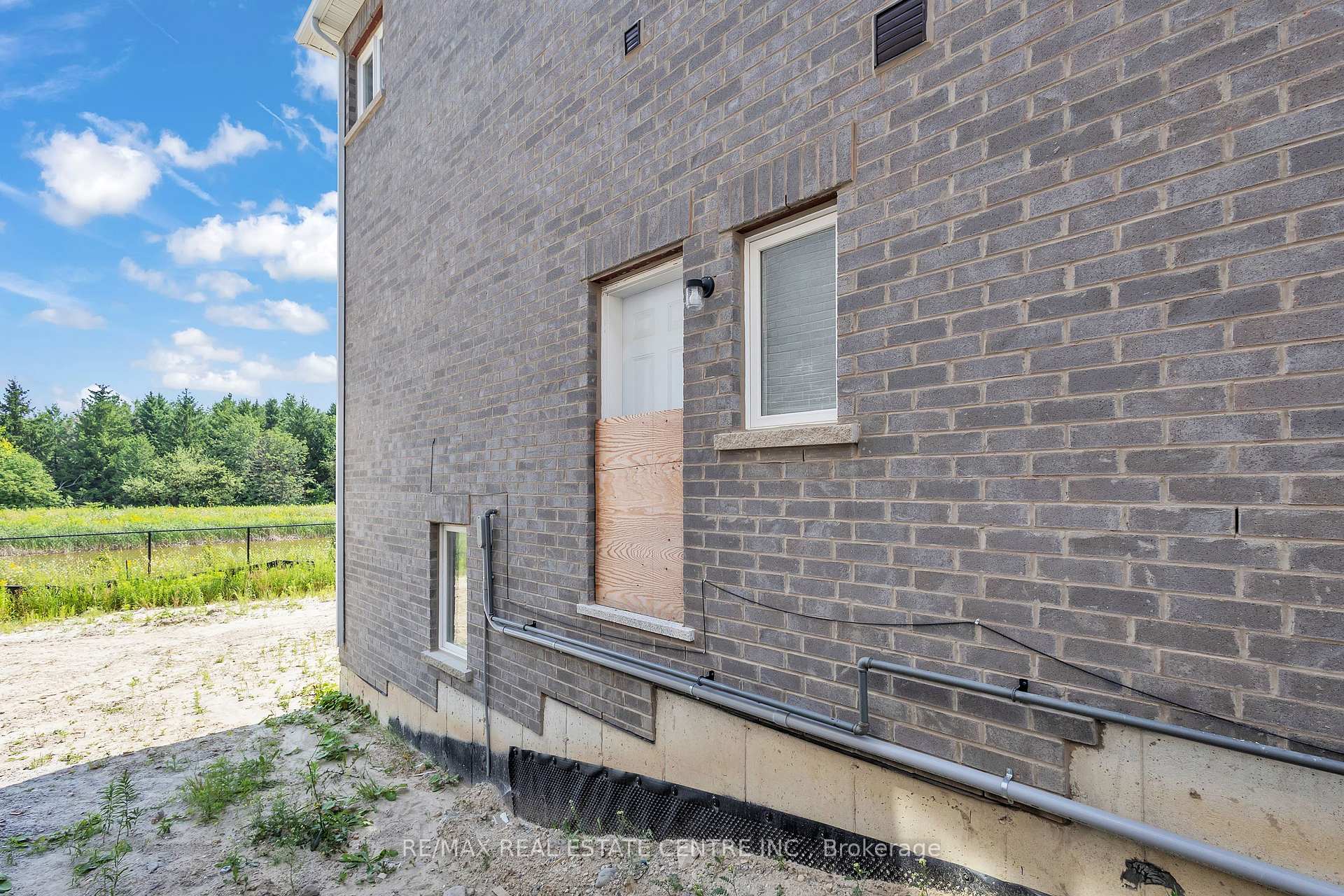 Photo 41 of 341 Russell Street, Southgate — HOMEH