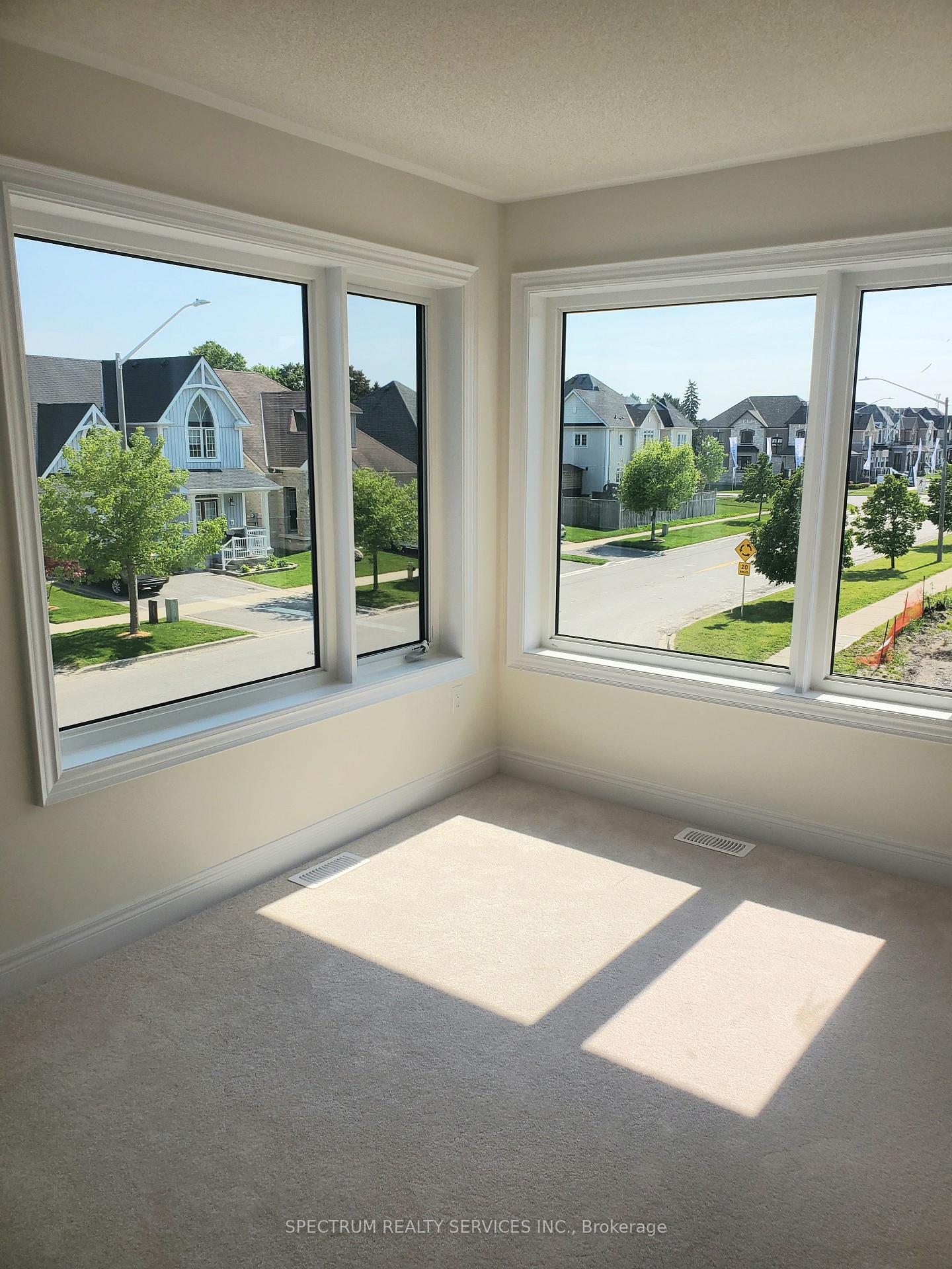Photo 7 of 1 Rogerson Street E, Clarington, Newcastle — HOMEH