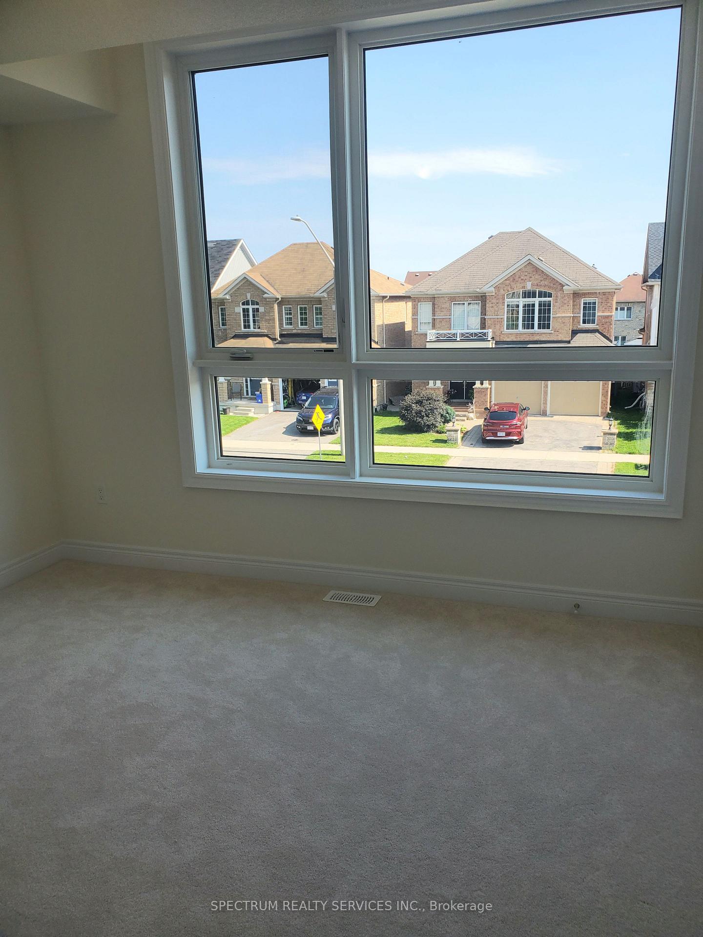 Photo 8 of 1 Rogerson Street E, Clarington, Newcastle — HOMEH