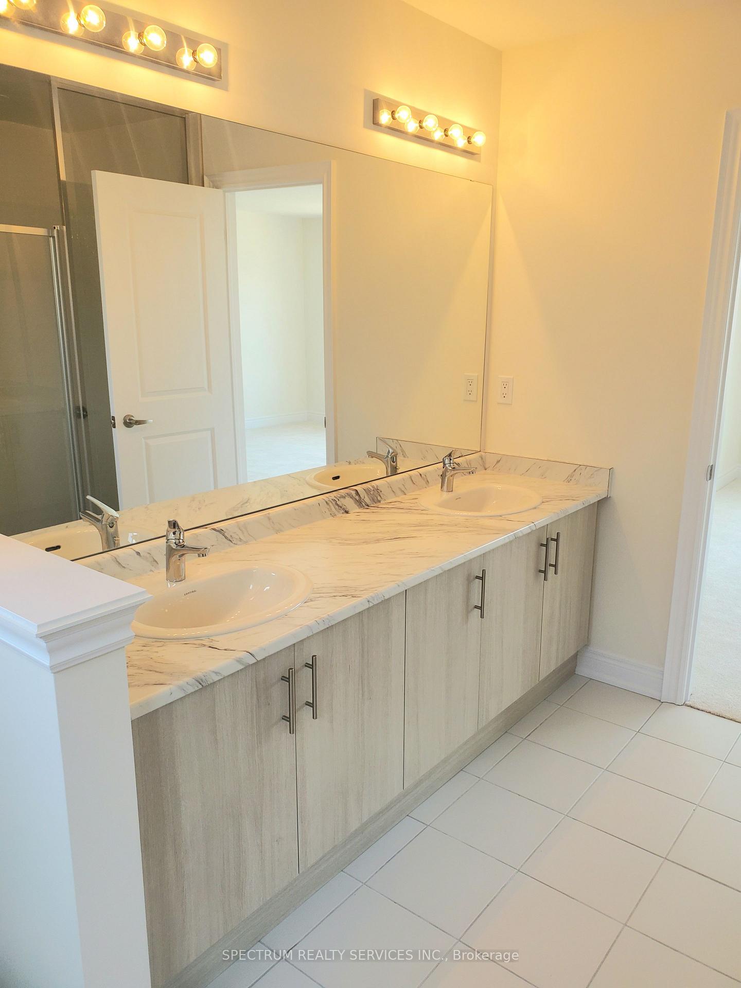Photo 16 of 1 Rogerson Street E, Clarington, Newcastle — HOMEH
