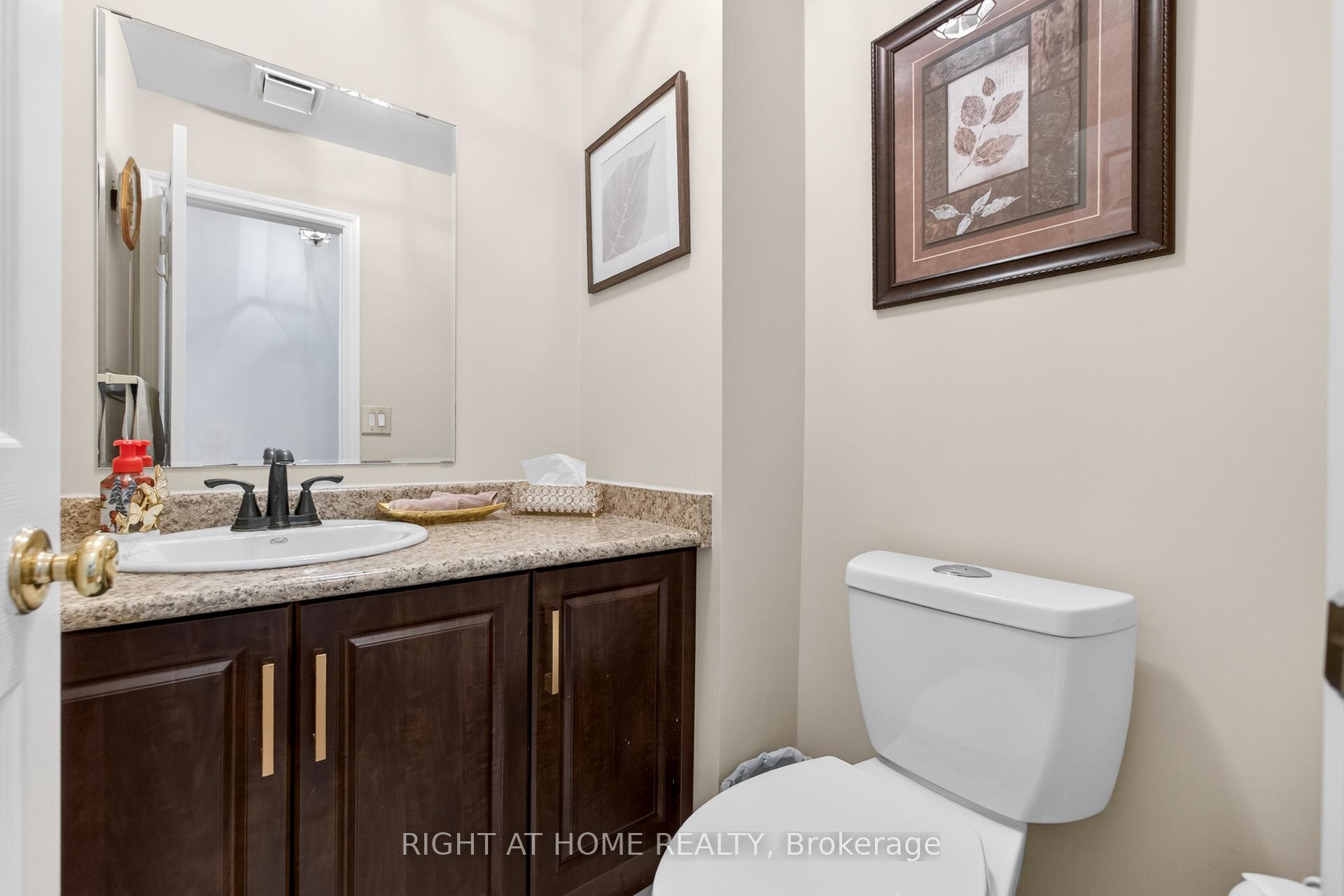 Photo 36 of 25 Heathcliffe Square, Brampton, Central Park — HOMEH
