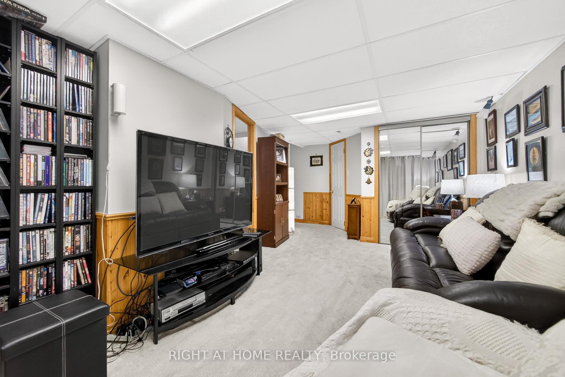 Photo 31 of 25 Heathcliffe Square, Brampton, Central Park — HOMEH