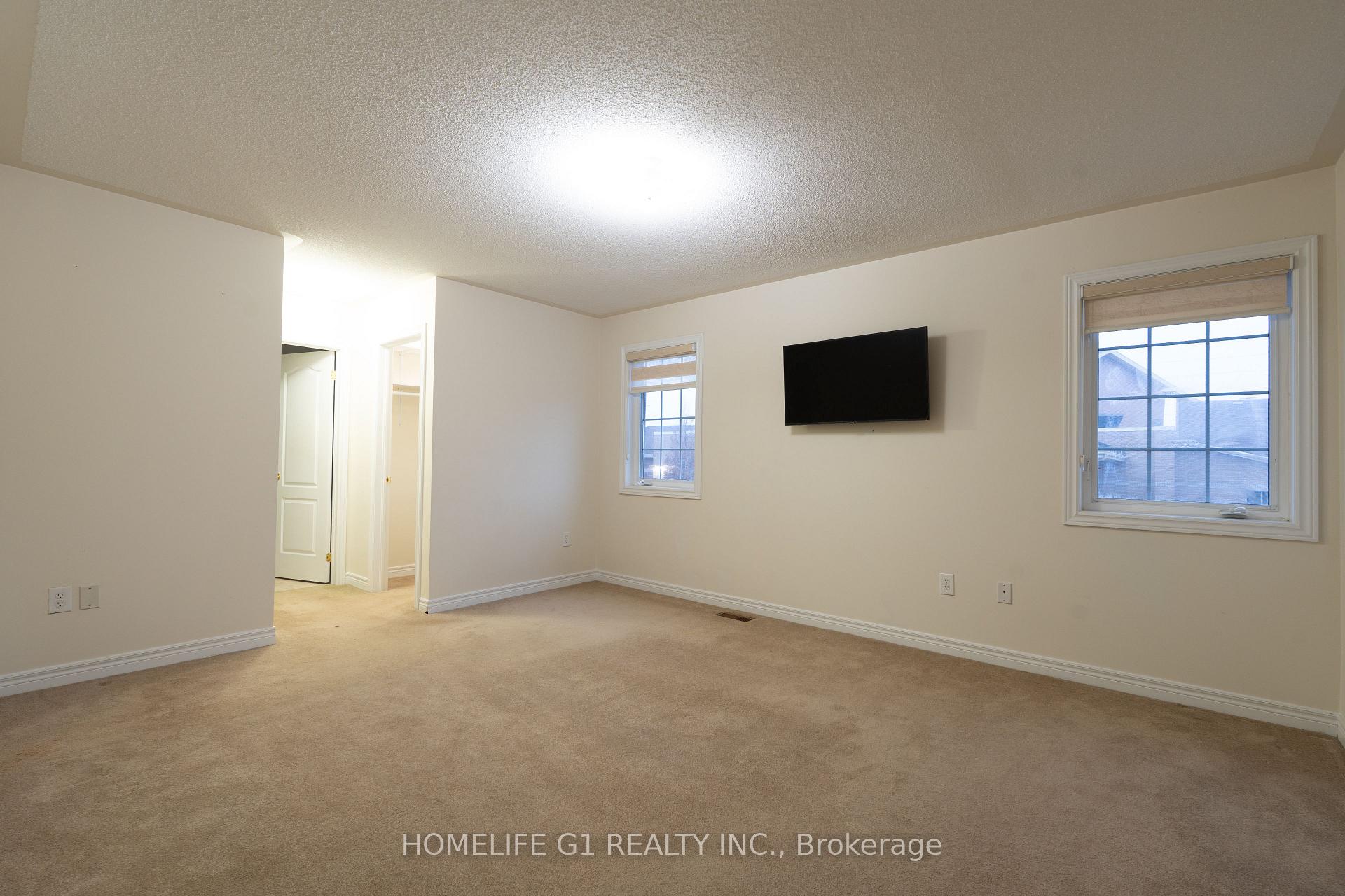 Photo 8 of 79 Heslop Circle, Brampton, Sandringham-Wellington — HOMEH