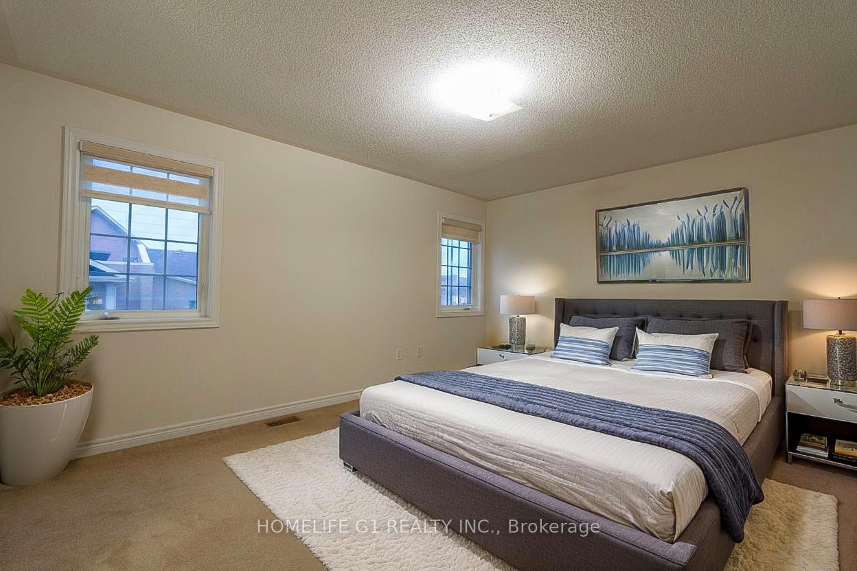 Photo 9 of 79 Heslop Circle, Brampton, Sandringham-Wellington — HOMEH