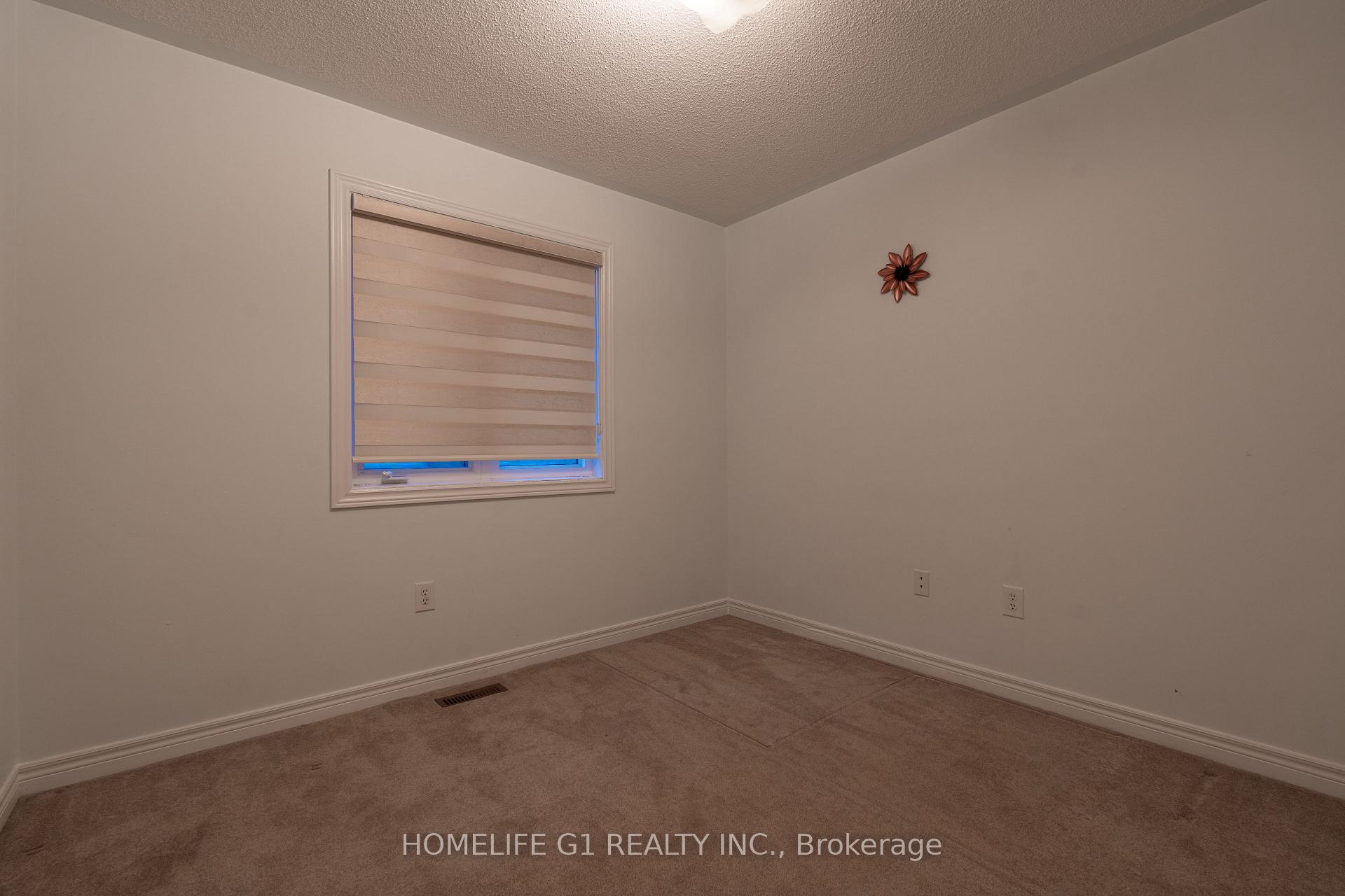 Photo 40 of 79 Heslop Circle, Brampton, Sandringham-Wellington — HOMEH