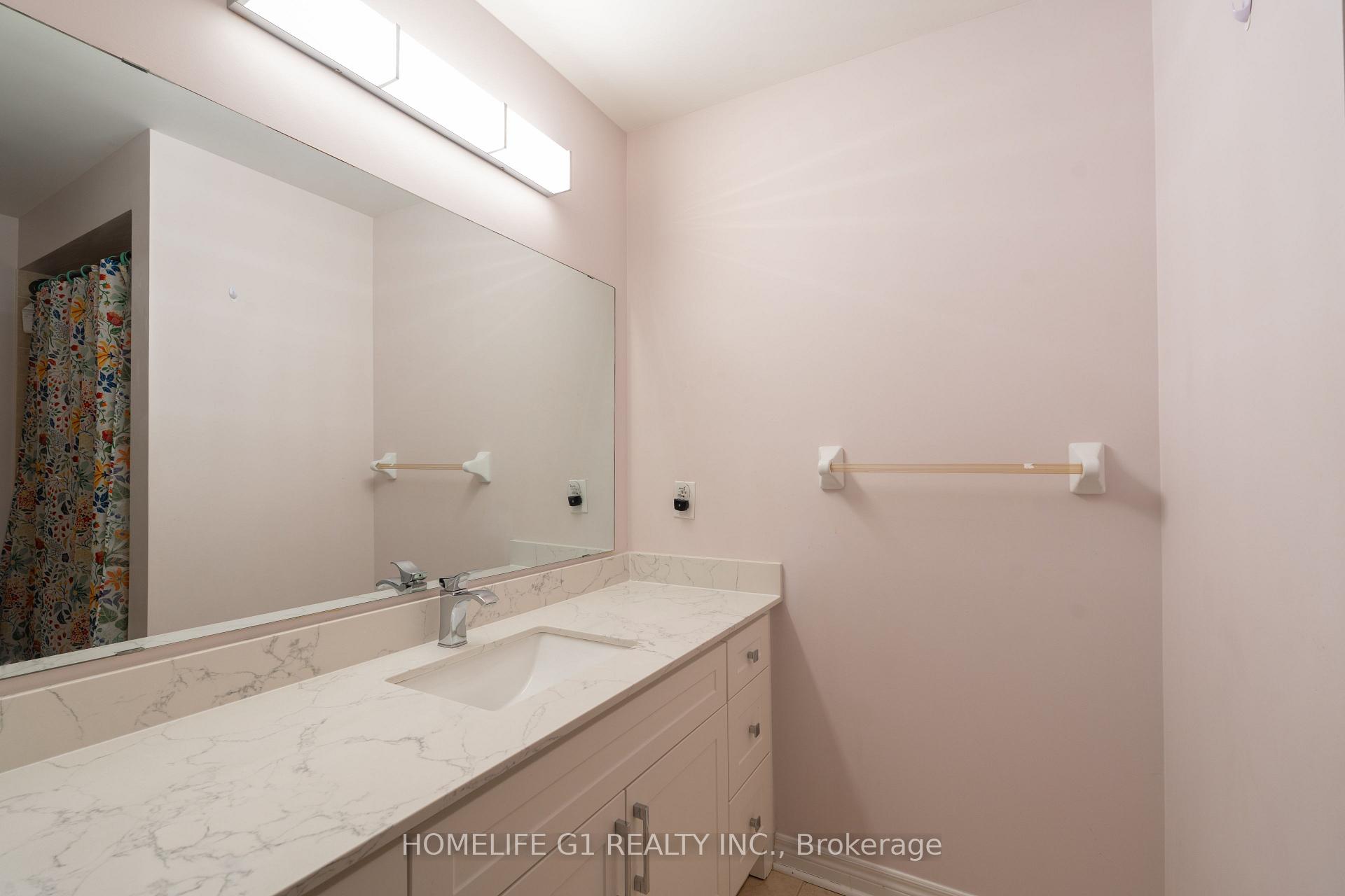 Photo 33 of 79 Heslop Circle, Brampton, Sandringham-Wellington — HOMEH