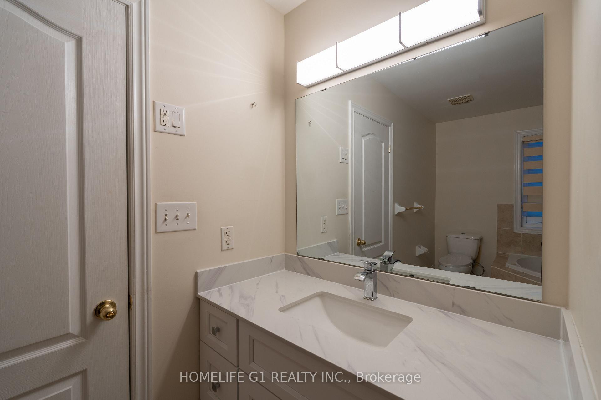 Photo 24 of 79 Heslop Circle, Brampton, Sandringham-Wellington — HOMEH
