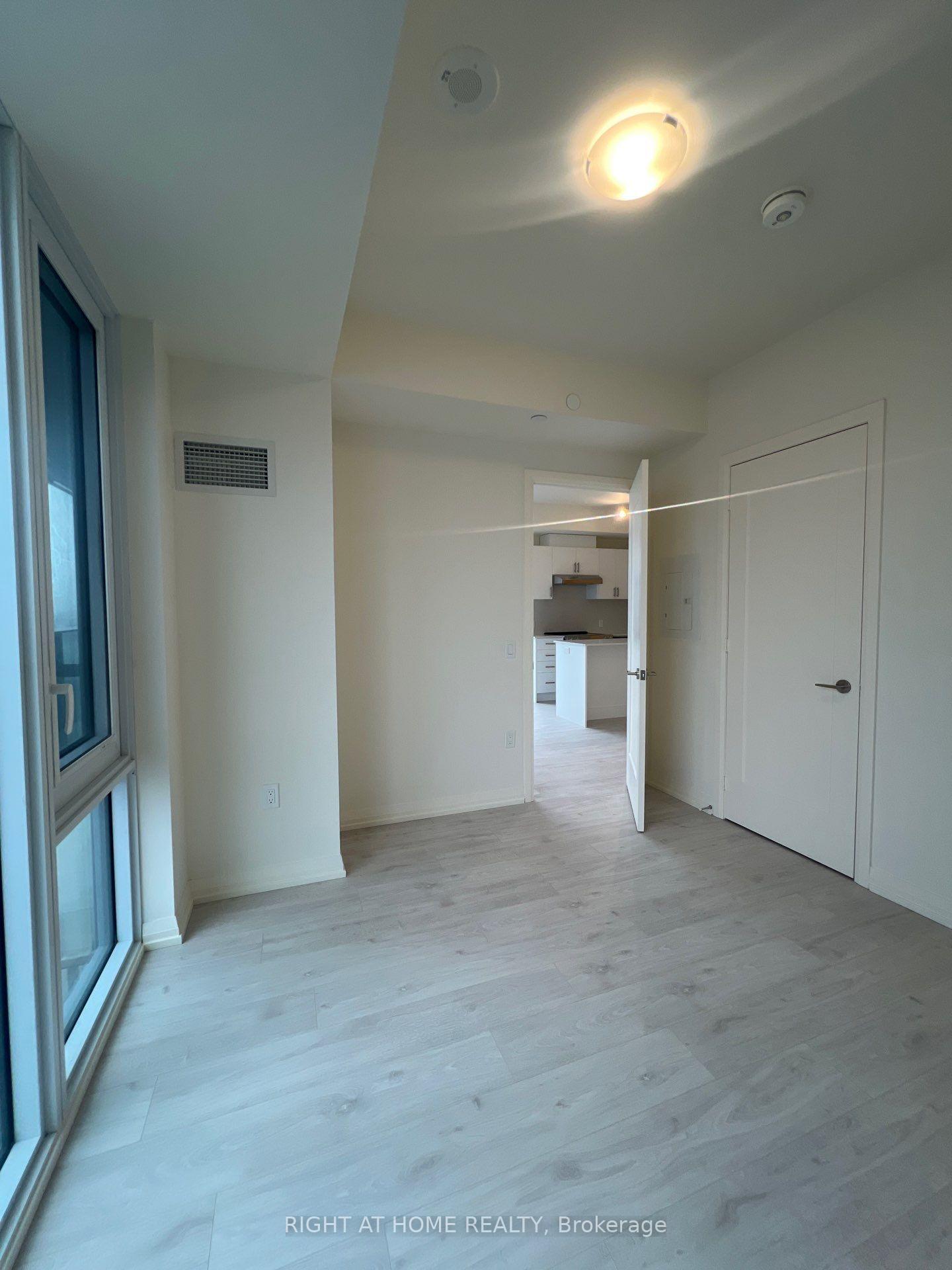 Photo 3 of Unit 1111, 27 Korda Gate, Vaughan, Vellore Village — HOMEH