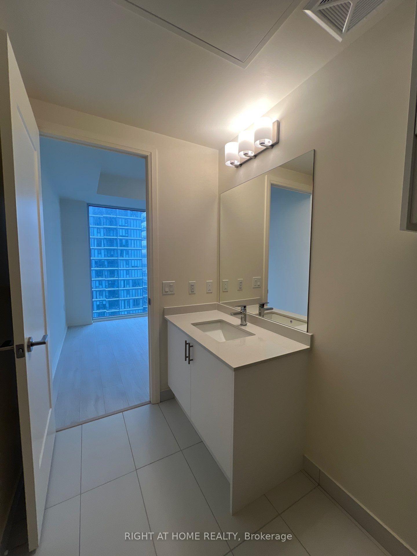 Photo 8 of Unit 1111, 27 Korda Gate, Vaughan, Vellore Village — HOMEH
