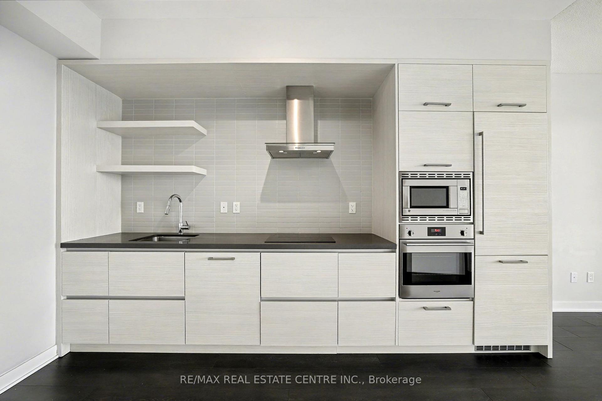 Photo 2 of Unit 5404, 2221 Yonge Street, Toronto, Mount Pleasant West — HOMEH
