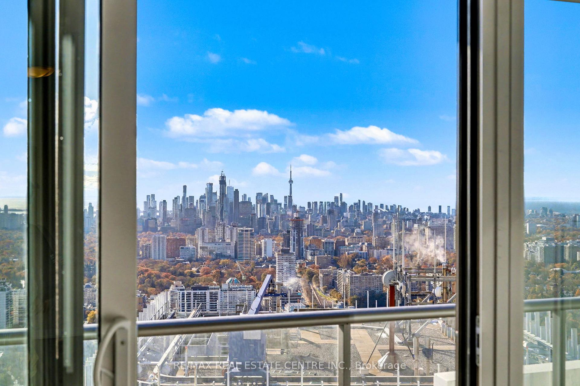 Photo 20 of Unit 5404, 2221 Yonge Street, Toronto, Mount Pleasant West — HOMEH