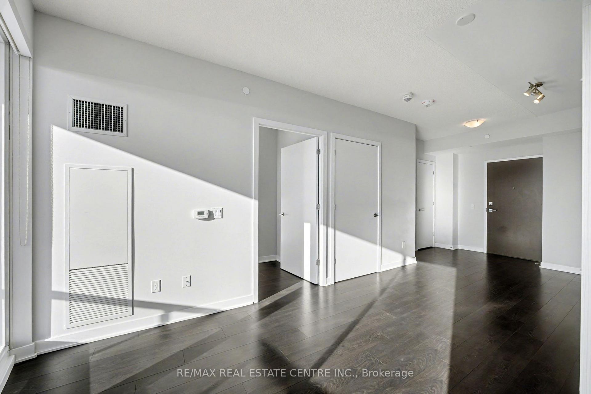 Photo 13 of Unit 5404, 2221 Yonge Street, Toronto, Mount Pleasant West — HOMEH