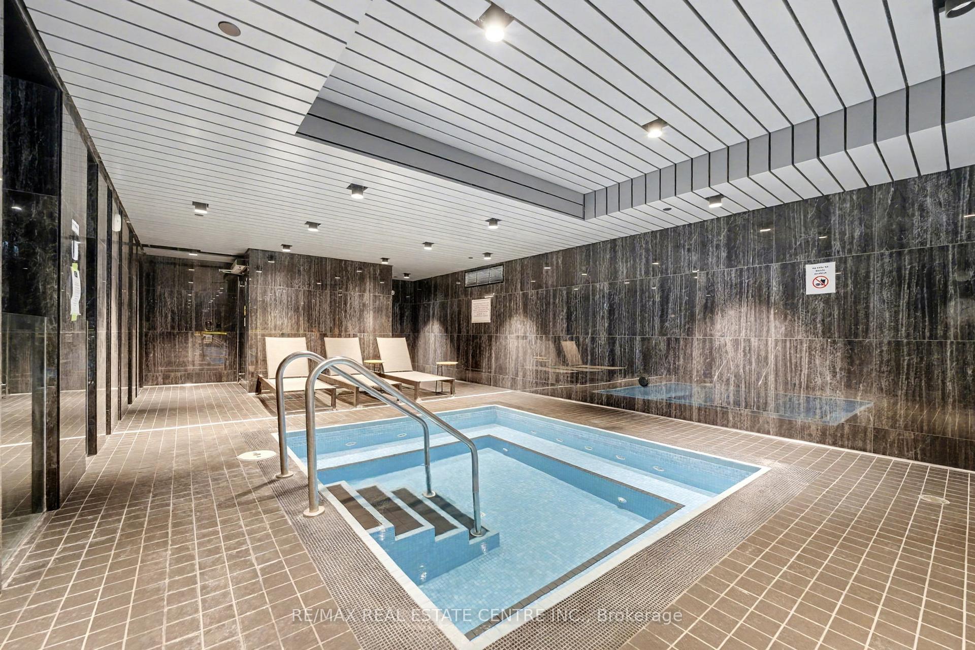 Photo 18 of Unit 5404, 2221 Yonge Street, Toronto, Mount Pleasant West — HOMEH