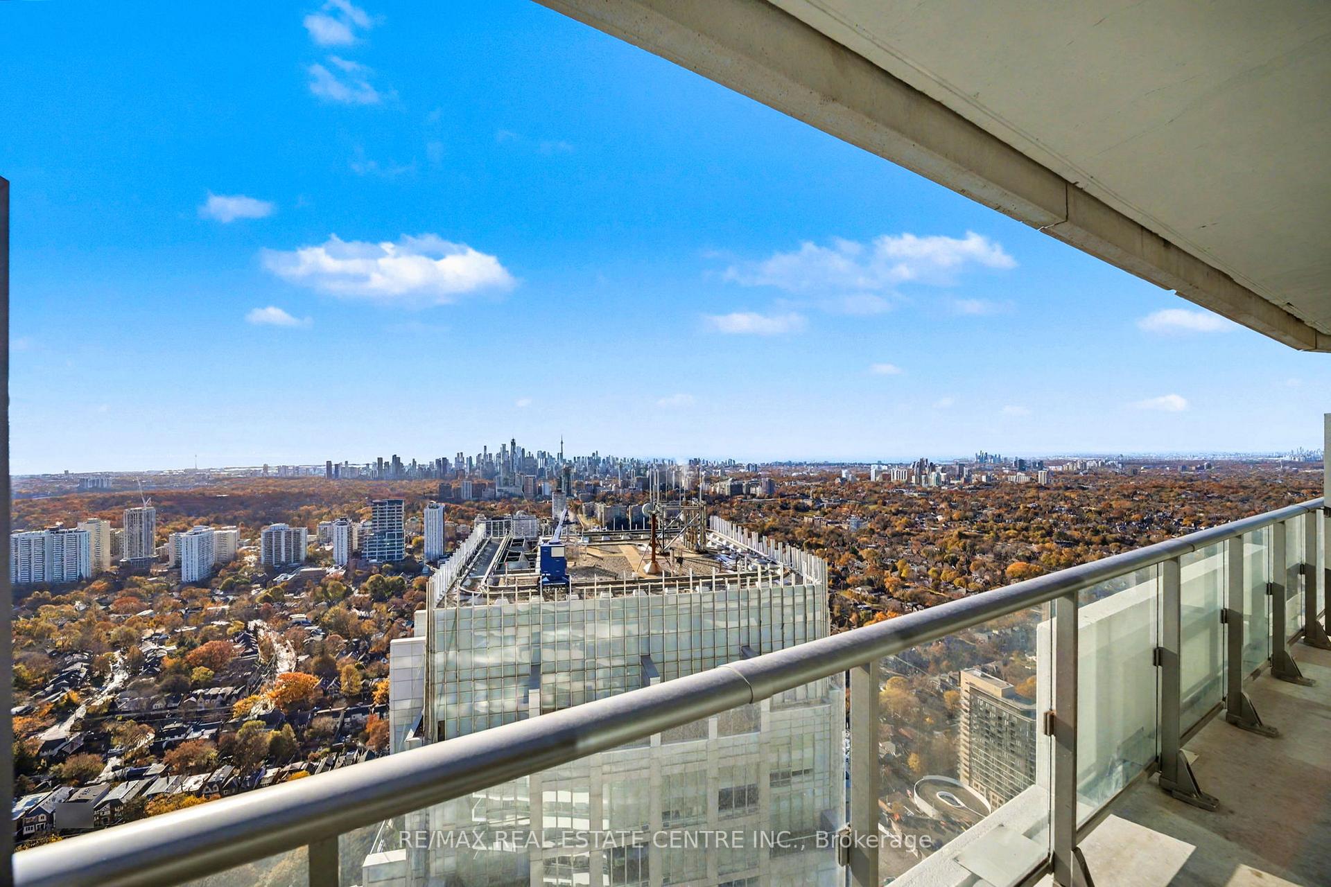 Photo 22 of Unit 5404, 2221 Yonge Street, Toronto, Mount Pleasant West — HOMEH
