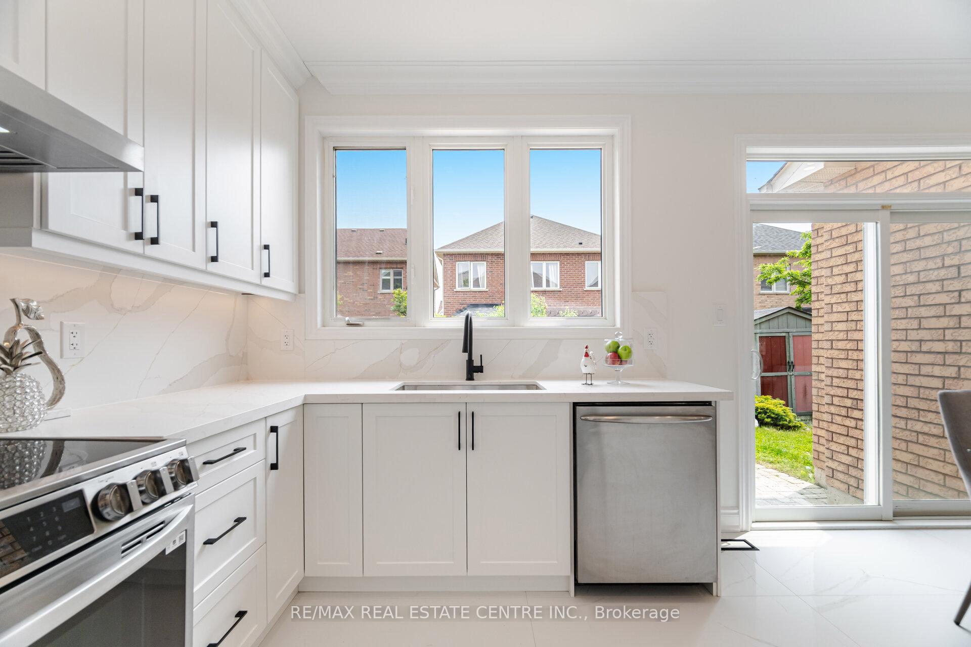 Photo 17 of 200 Weston Drive, Milton, Scott — HOMEH