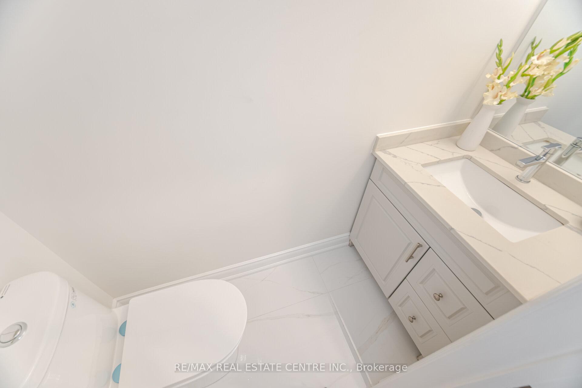 Photo 9 of 200 Weston Drive, Milton, Scott — HOMEH