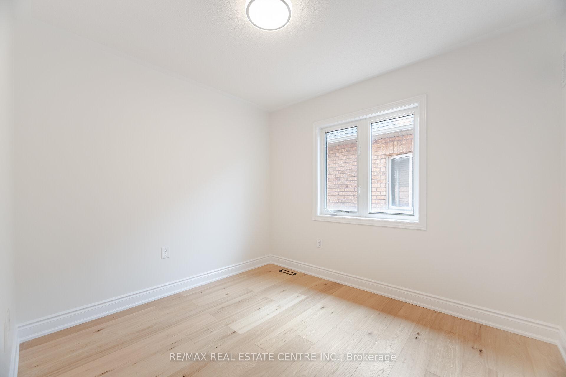 Photo 22 of 200 Weston Drive, Milton, Scott — HOMEH