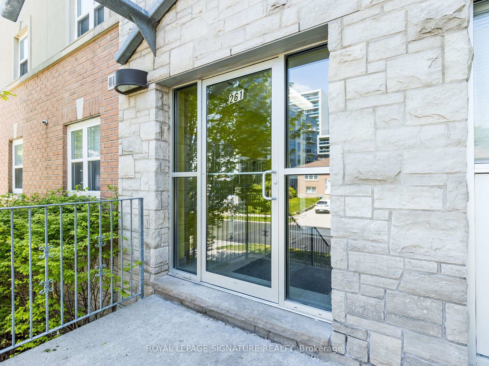 Photo 13 of Unit 301, 261 Lester Street, Waterloo, Downtown Waterloo — HOMEH