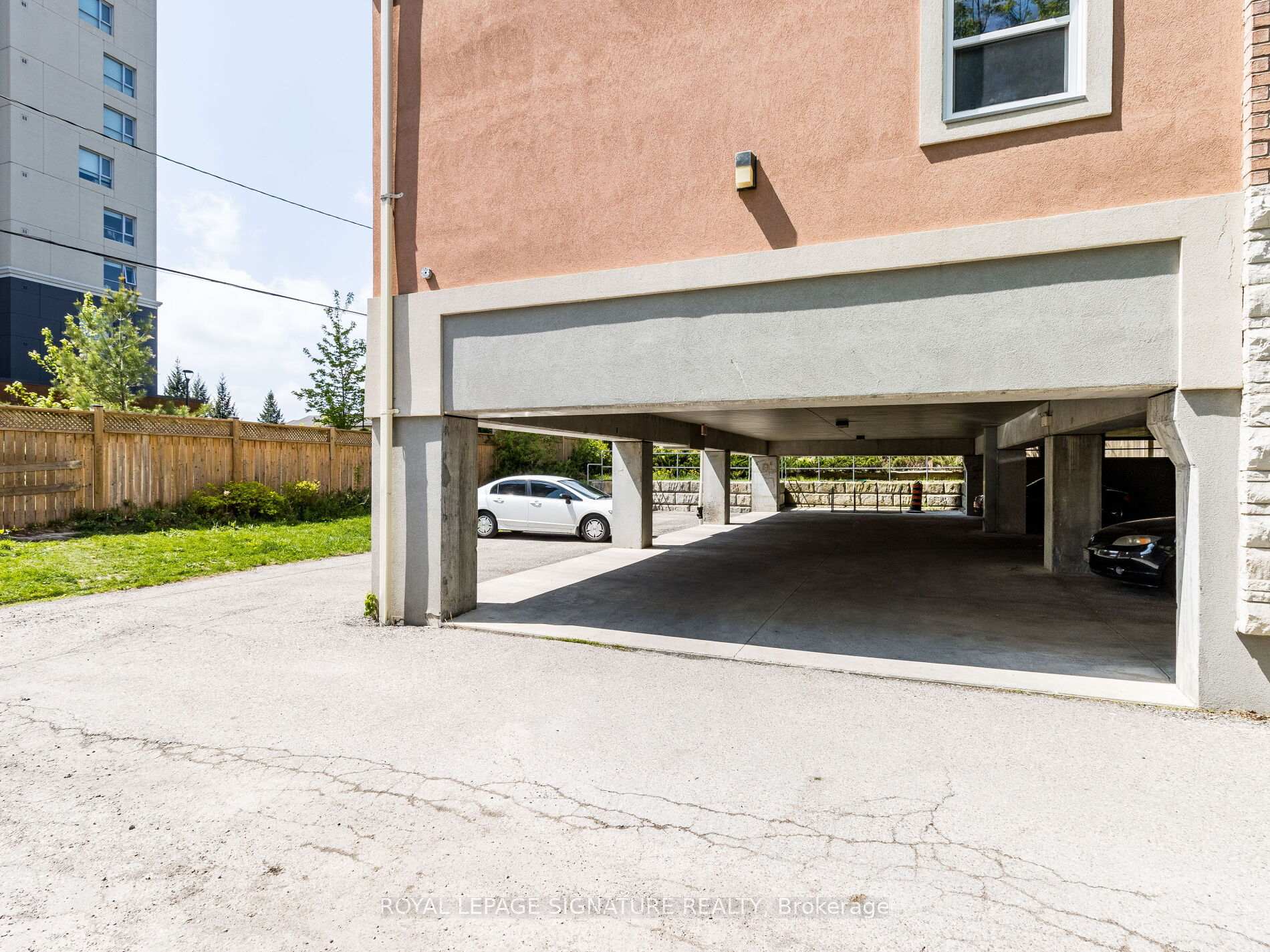 Photo 25 of Unit 301, 261 Lester Street, Waterloo, Downtown Waterloo — HOMEH