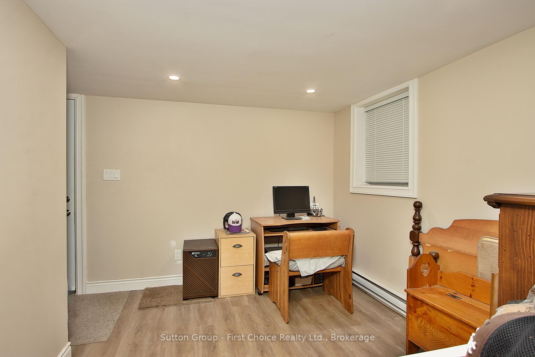 Photo 26 of 74 Cobourg Street, Stratford — HOMEH