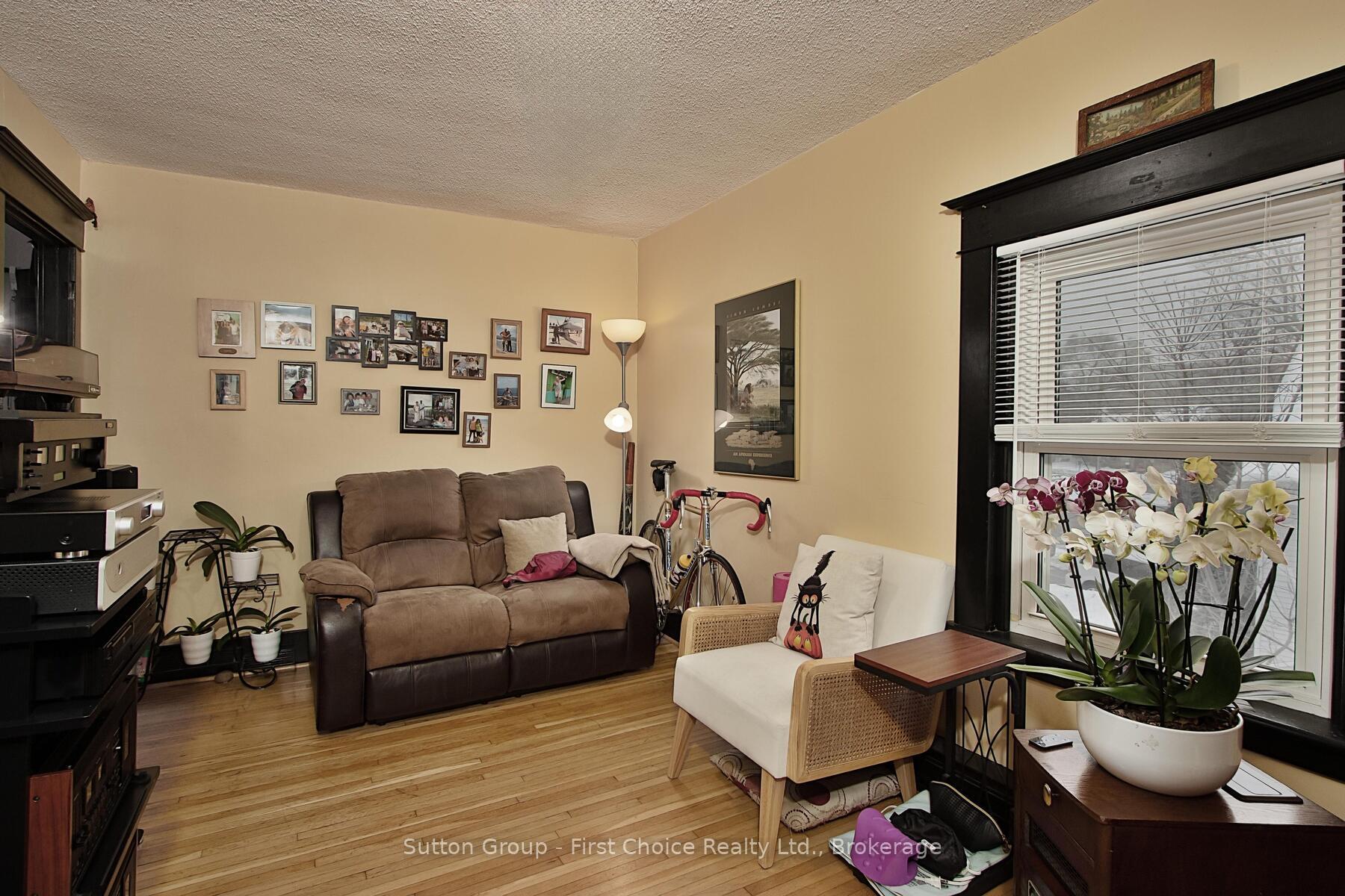Photo 41 of 74 Cobourg Street, Stratford — HOMEH