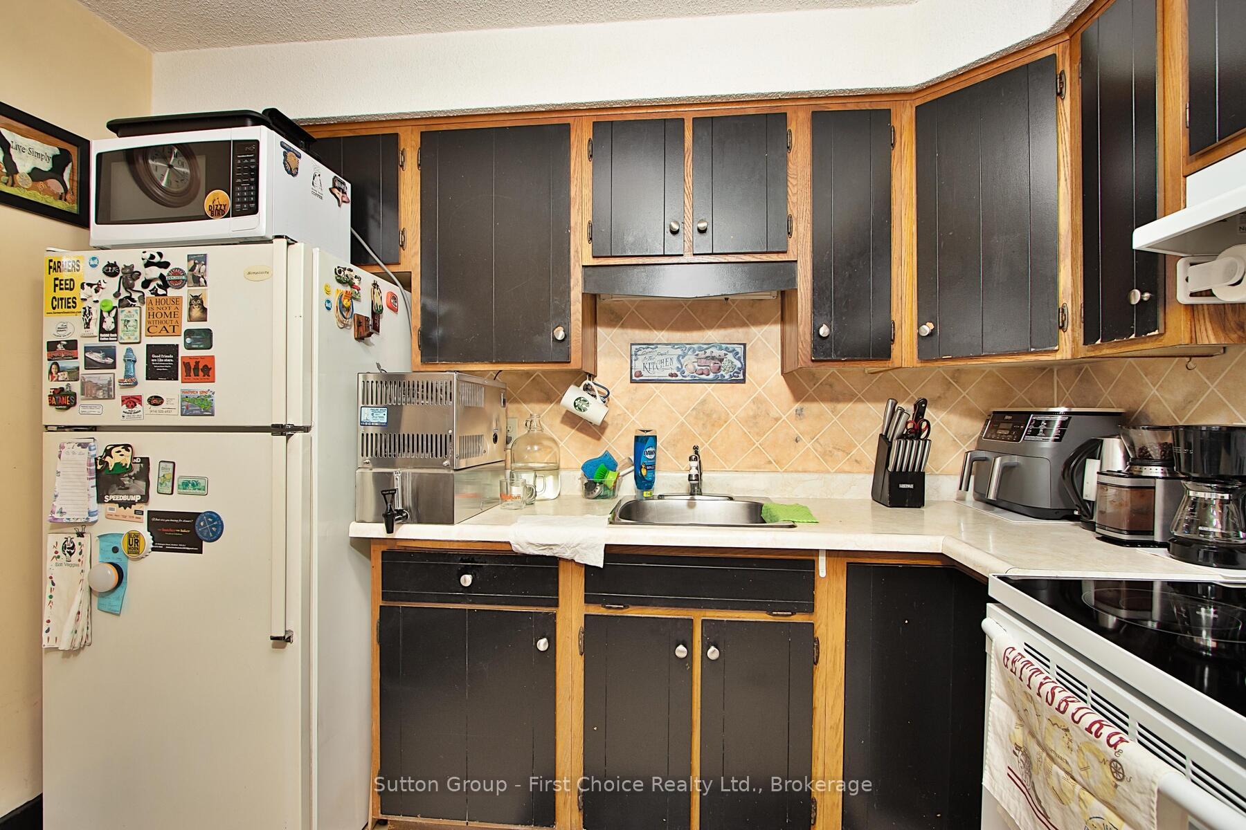 Photo 43 of 74 Cobourg Street, Stratford — HOMEH