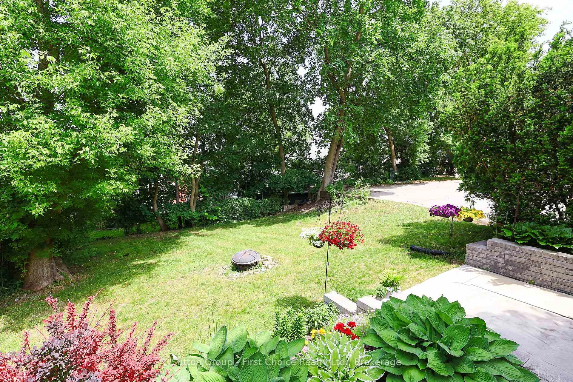 Photo 7 of 74 Cobourg Street, Stratford — HOMEH