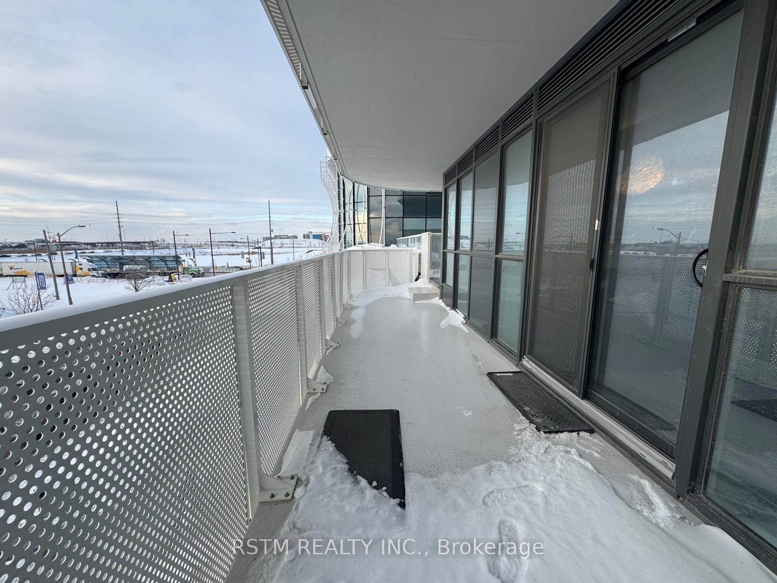 Photo 8 of Unit 315, 195 Commerce Street, Vaughan, Vaughan Corporate Centre — HOMEH