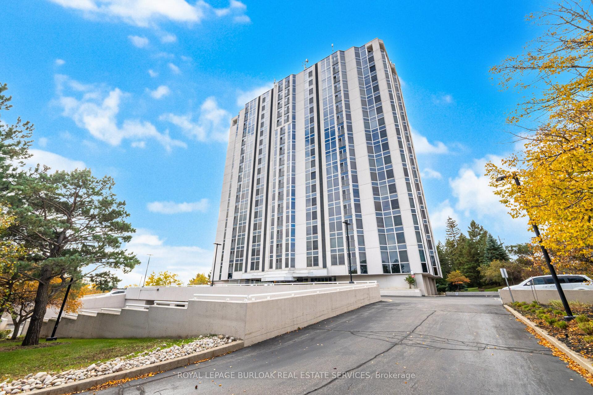 Front of Unit 1602, 190 Hespeler Road