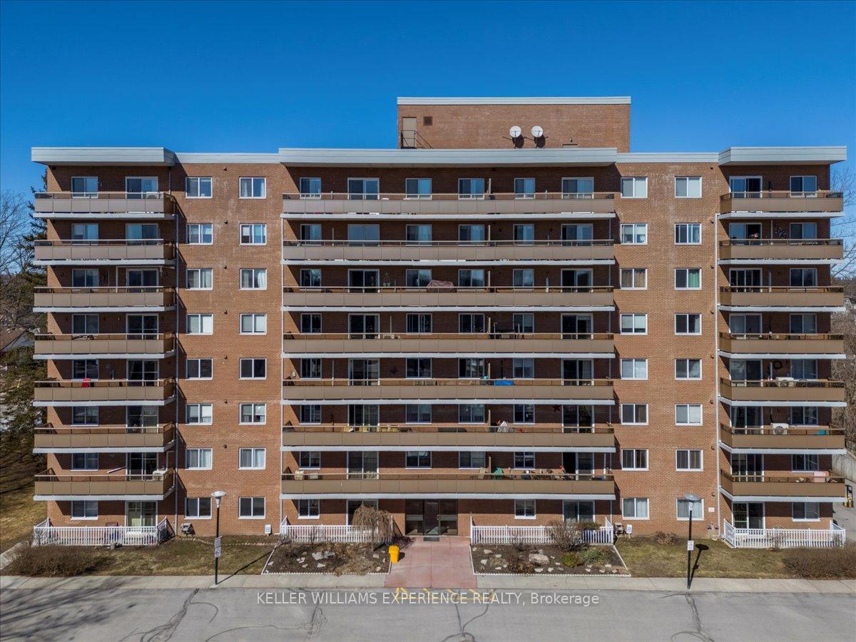 Front of Unit 804, 414 Blake Street