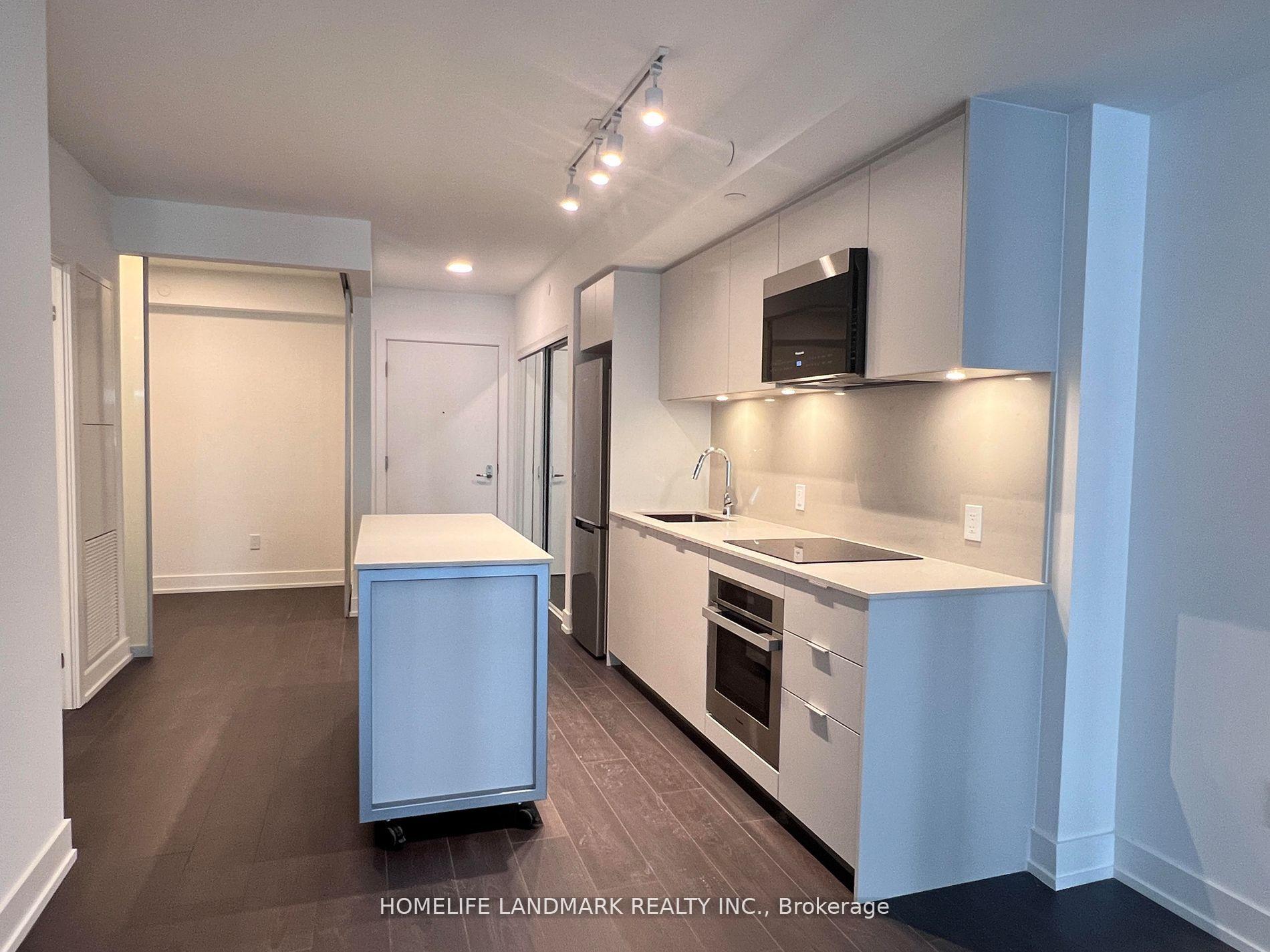 Photo 5 of Unit 602, 8 Cedarland Drive, Markham, Unionville — HOMEH
