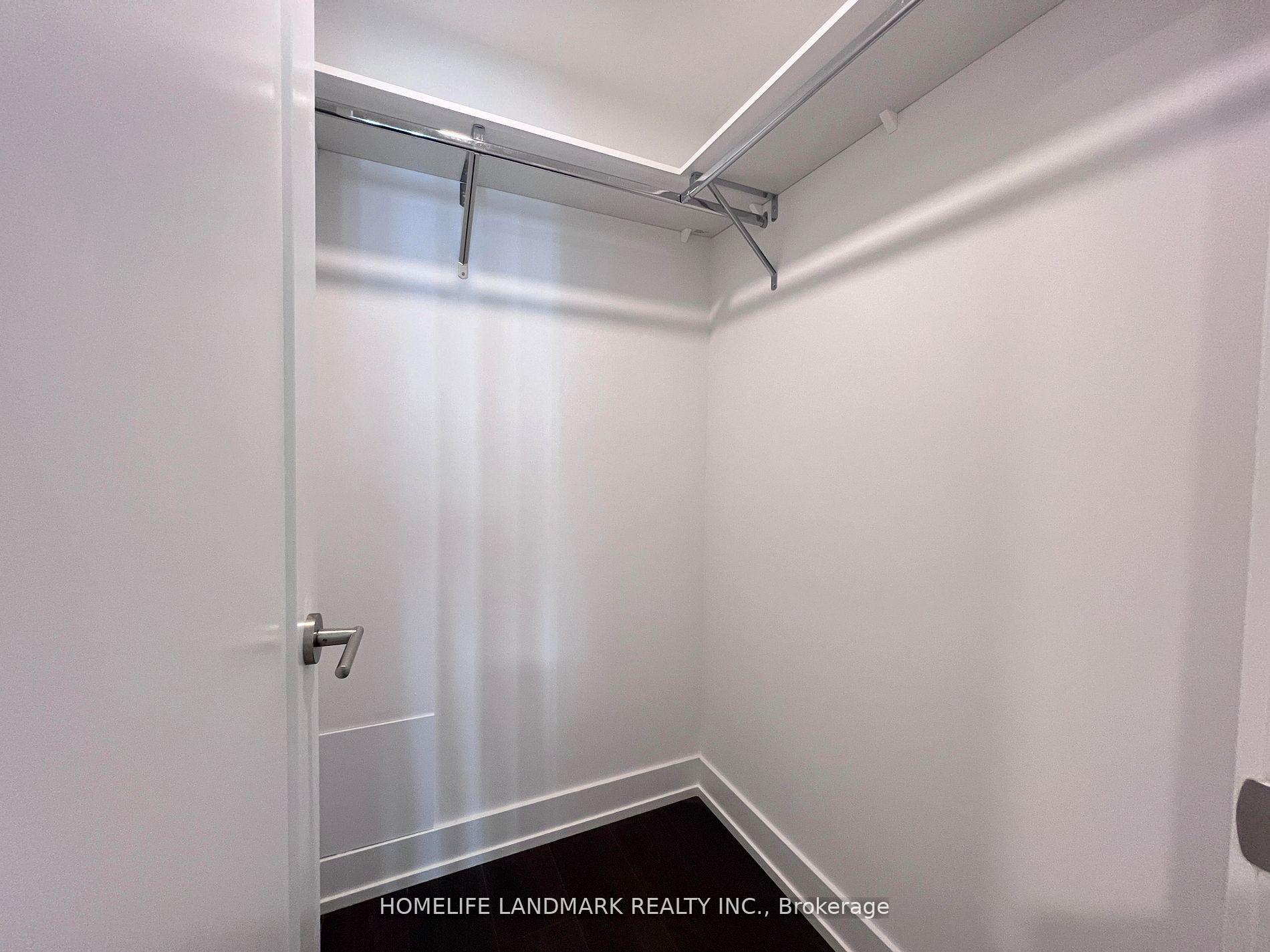 Photo 8 of Unit 602, 8 Cedarland Drive, Markham, Unionville — HOMEH