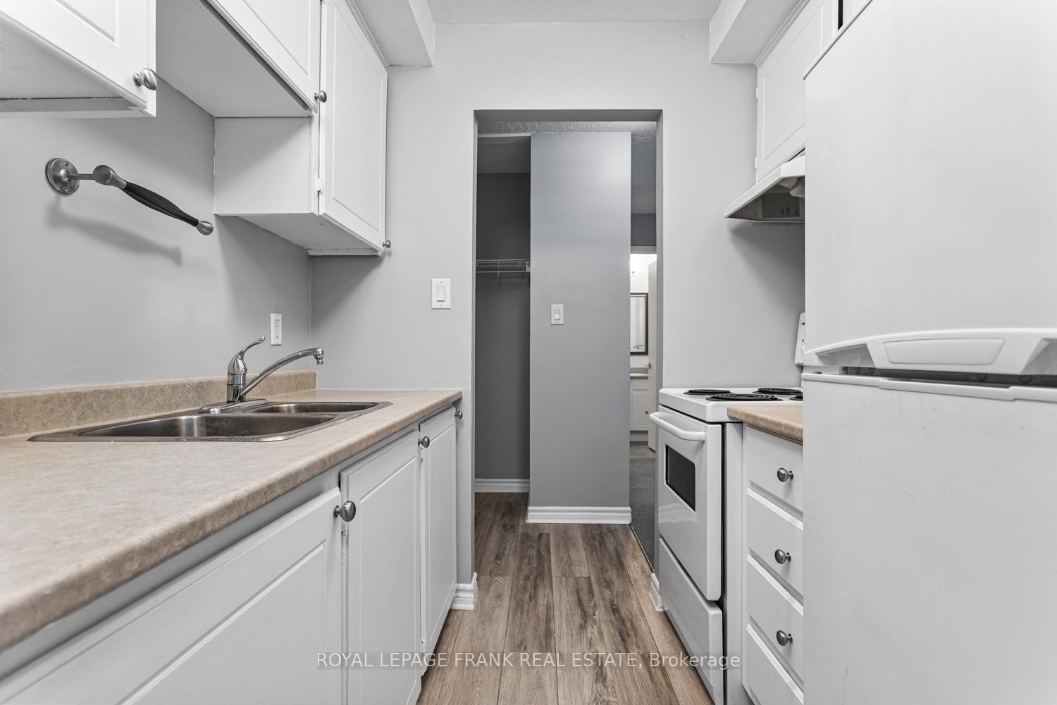 Photo 10 of Unit 305, 25 College Street E, Belleville, Belleville Ward — HOMEH
