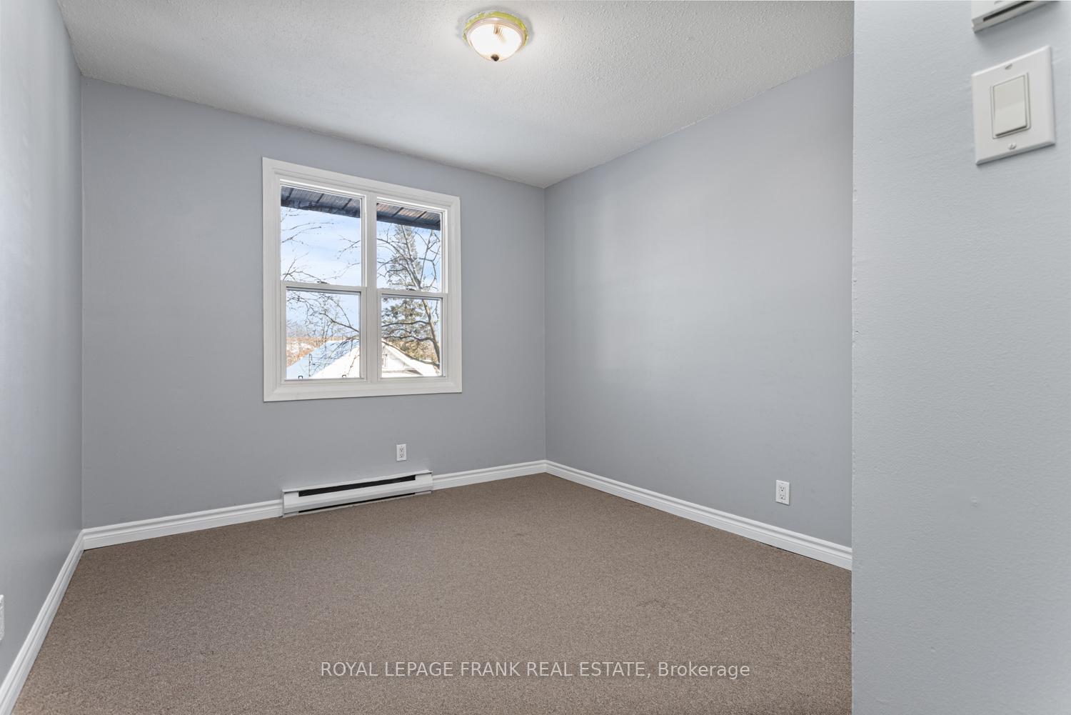 Photo 12 of Unit 305, 25 College Street E, Belleville, Belleville Ward — HOMEH