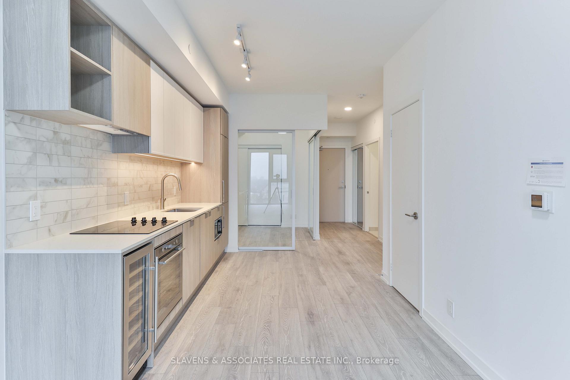 Photo 7 of Unit 1103, 2020 Bathurst Street, Toronto, Humewood-Cedarvale — HOMEH