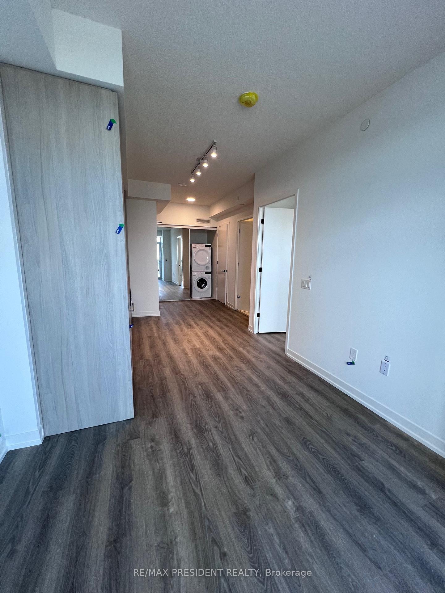 Photo 13 of Unit 4108, 8 Interchange Way, Vaughan, Vaughan Corporate Centre — HOMEH