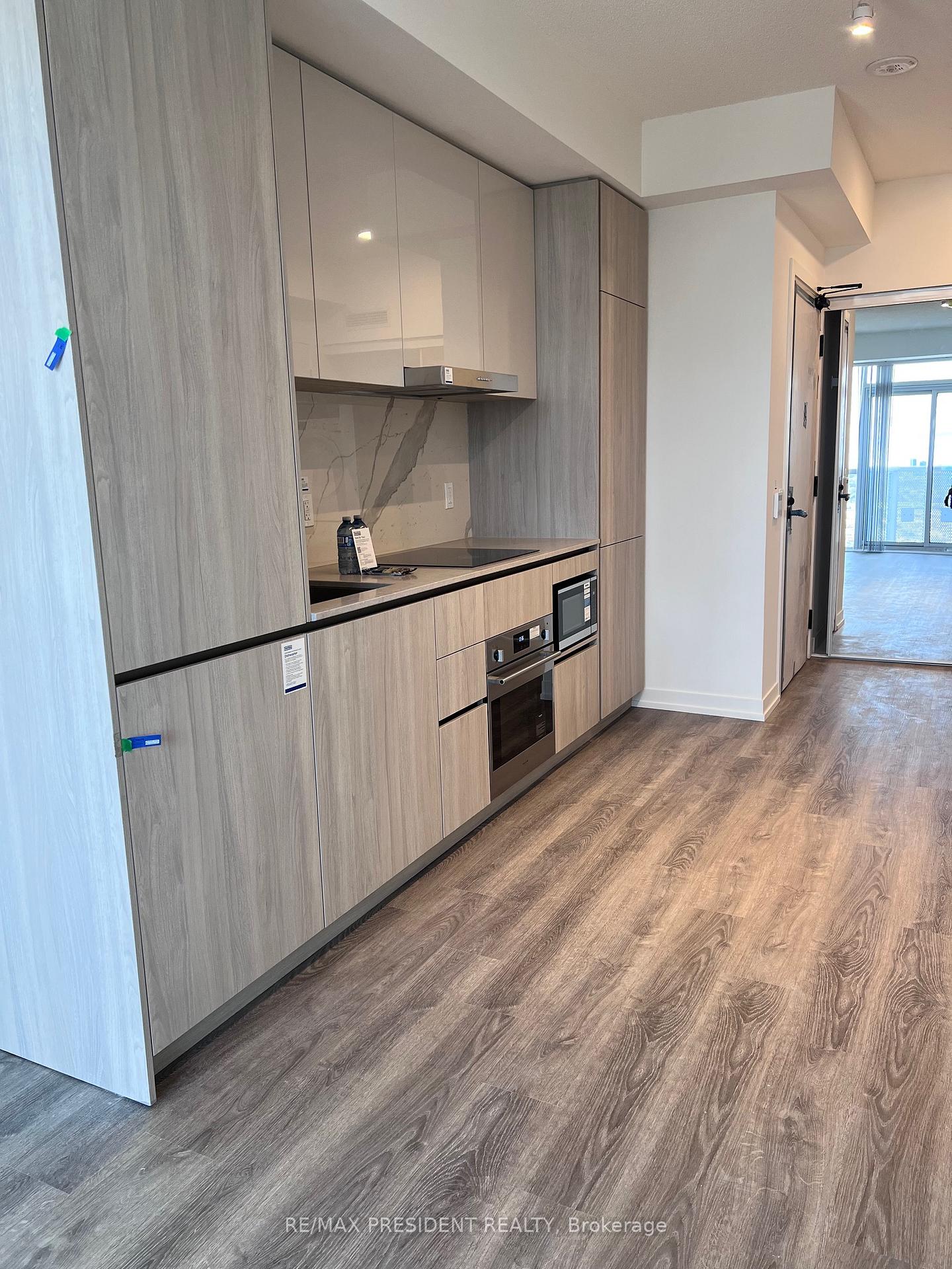 Photo 15 of Unit 4108, 8 Interchange Way, Vaughan, Vaughan Corporate Centre — HOMEH