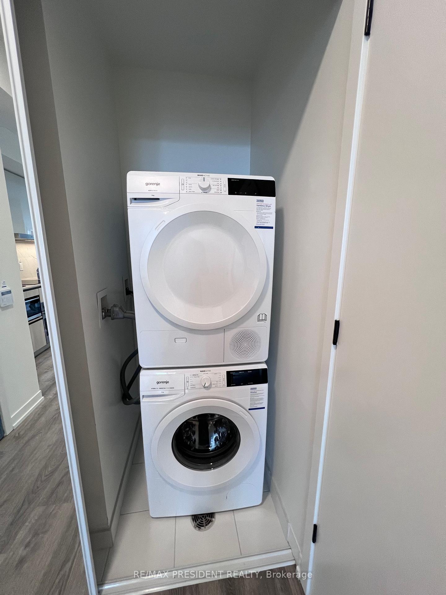Photo 24 of Unit 4108, 8 Interchange Way, Vaughan, Vaughan Corporate Centre — HOMEH