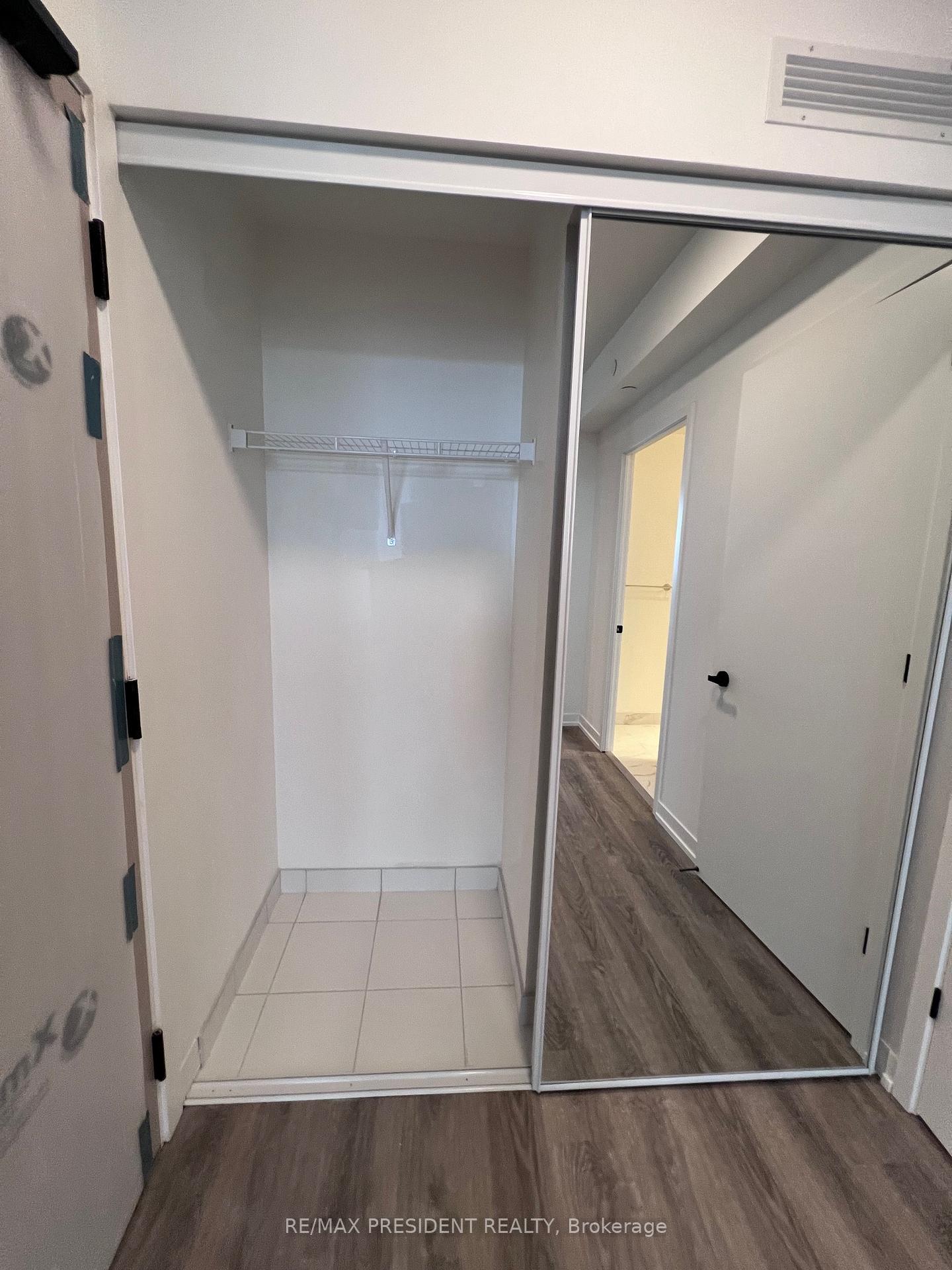 Photo 21 of Unit 4108, 8 Interchange Way, Vaughan, Vaughan Corporate Centre — HOMEH